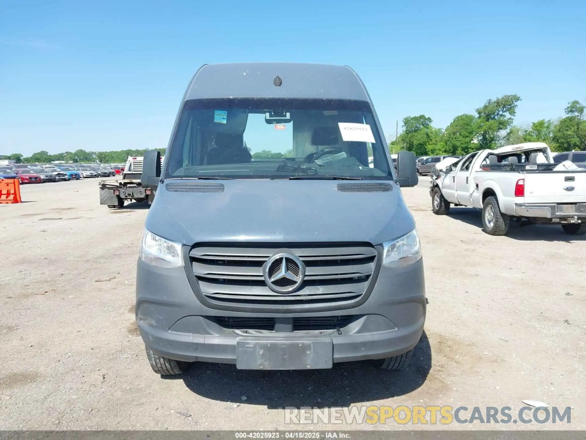 12 Фотография поврежденного автомобиля WD4PF0CD8KP042279 MERCEDES-BENZ SPRINTER 2500 2019