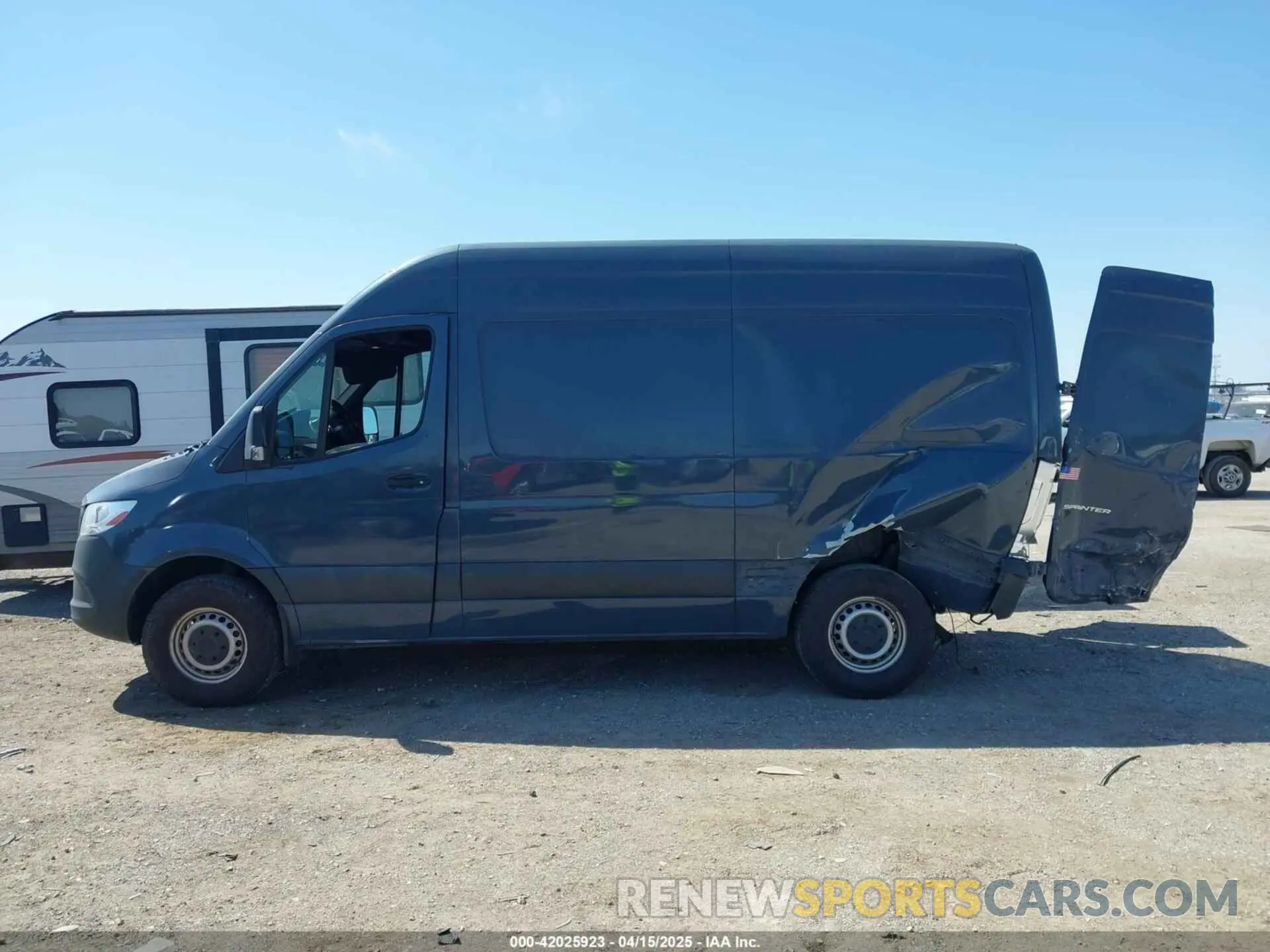 14 Фотография поврежденного автомобиля WD4PF0CD8KP042279 MERCEDES-BENZ SPRINTER 2500 2019