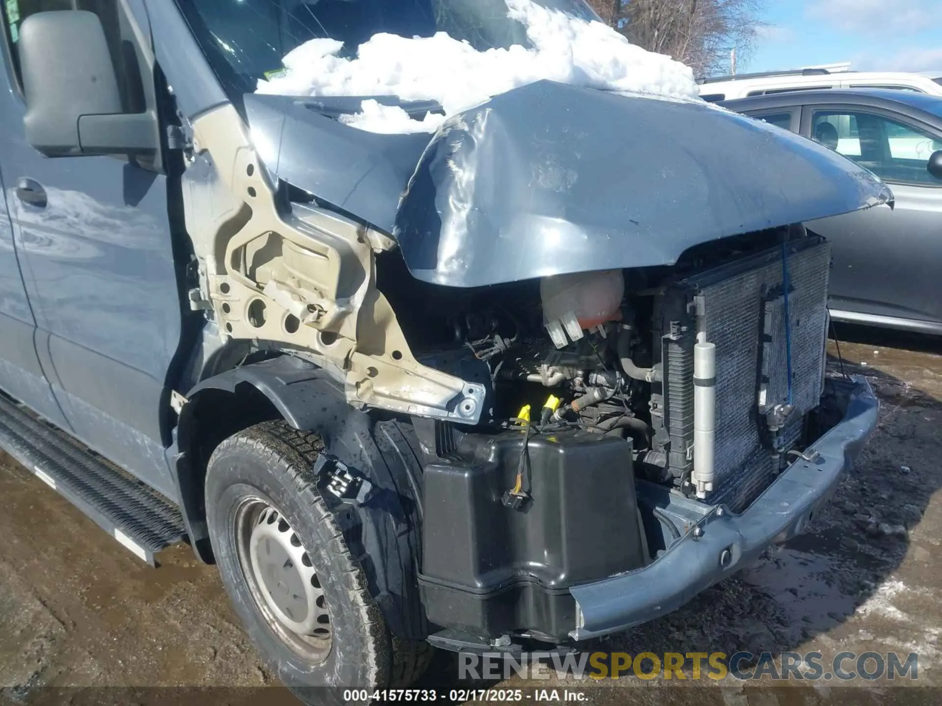 6 Photograph of a damaged car WD4PF0CD8KP046669 MERCEDES-BENZ SPRINTER 2500 2019