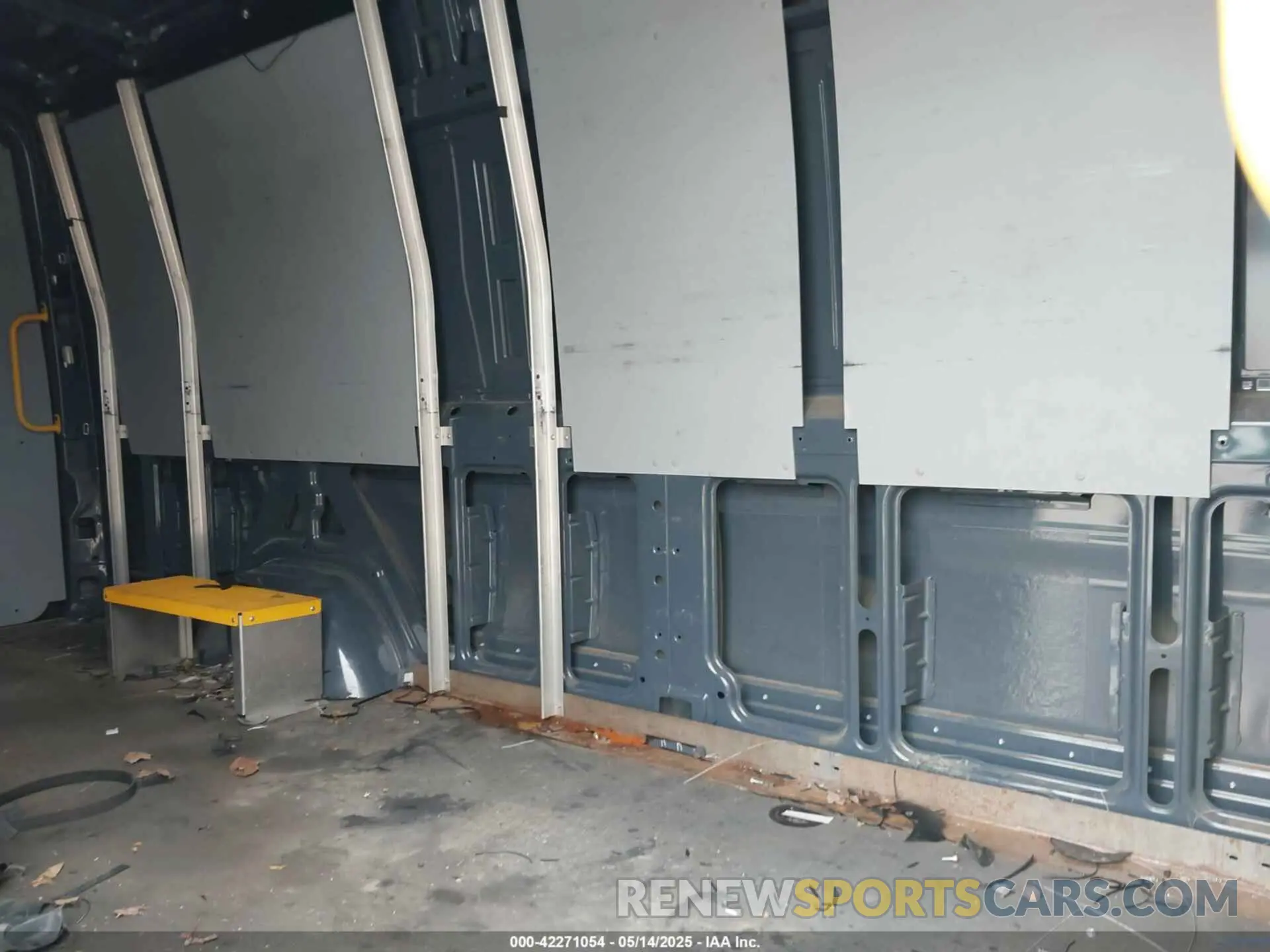8 Photograph of a damaged car WD4PF1CD1KP149776 MERCEDES-BENZ SPRINTER 2500 2019