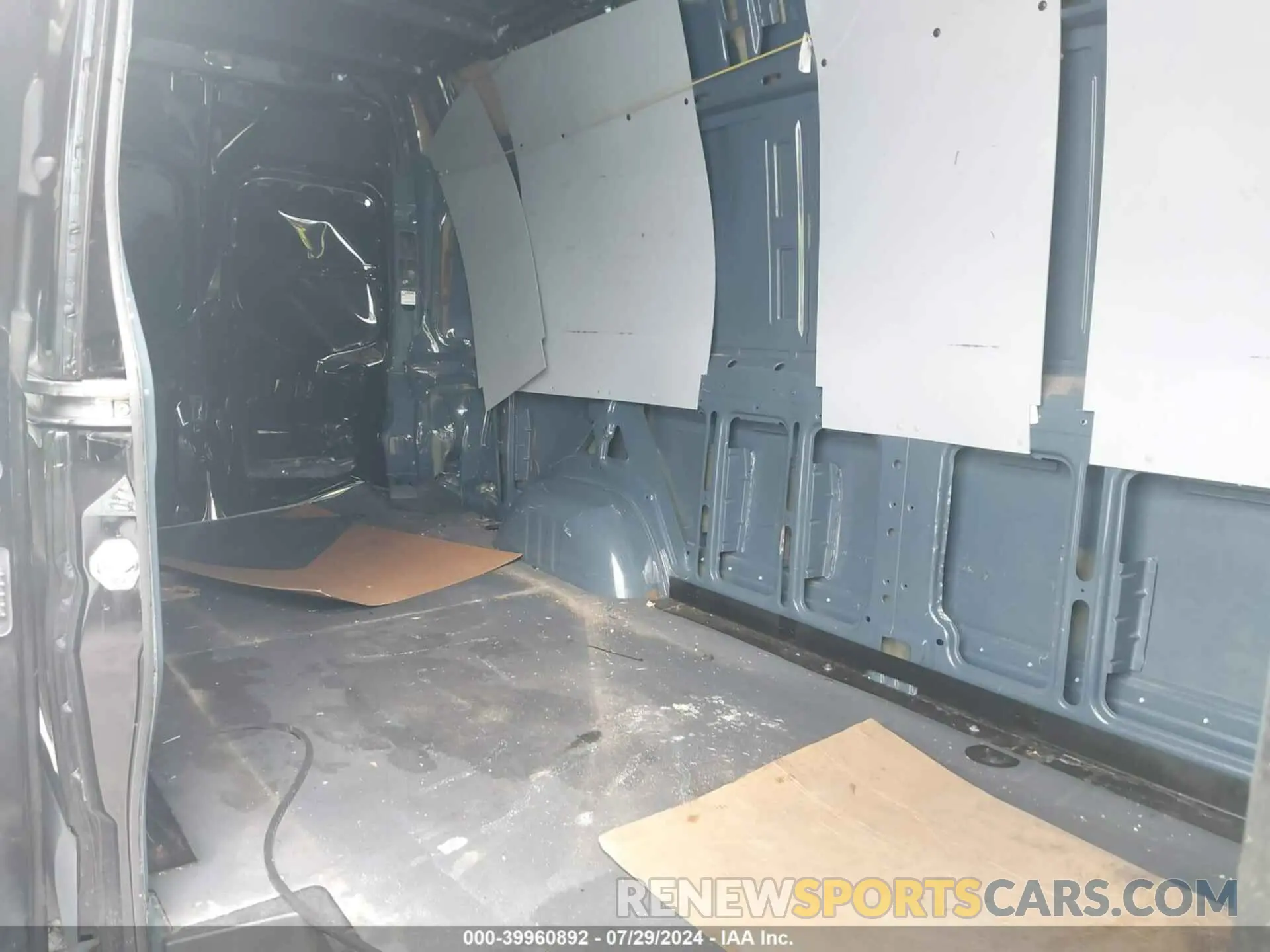 8 Photograph of a damaged car WD4PF1CD2KP111814 MERCEDES-BENZ SPRINTER 2500 2019