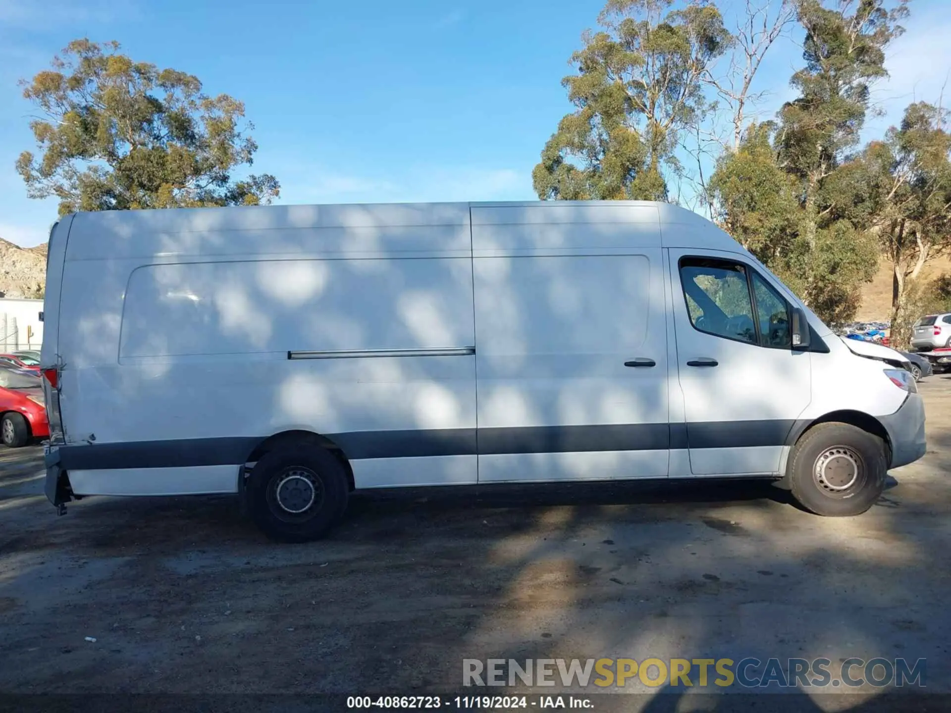 13 Фотография поврежденного автомобиля WD4PF1CD7KT008931 MERCEDES-BENZ SPRINTER 2500 2019