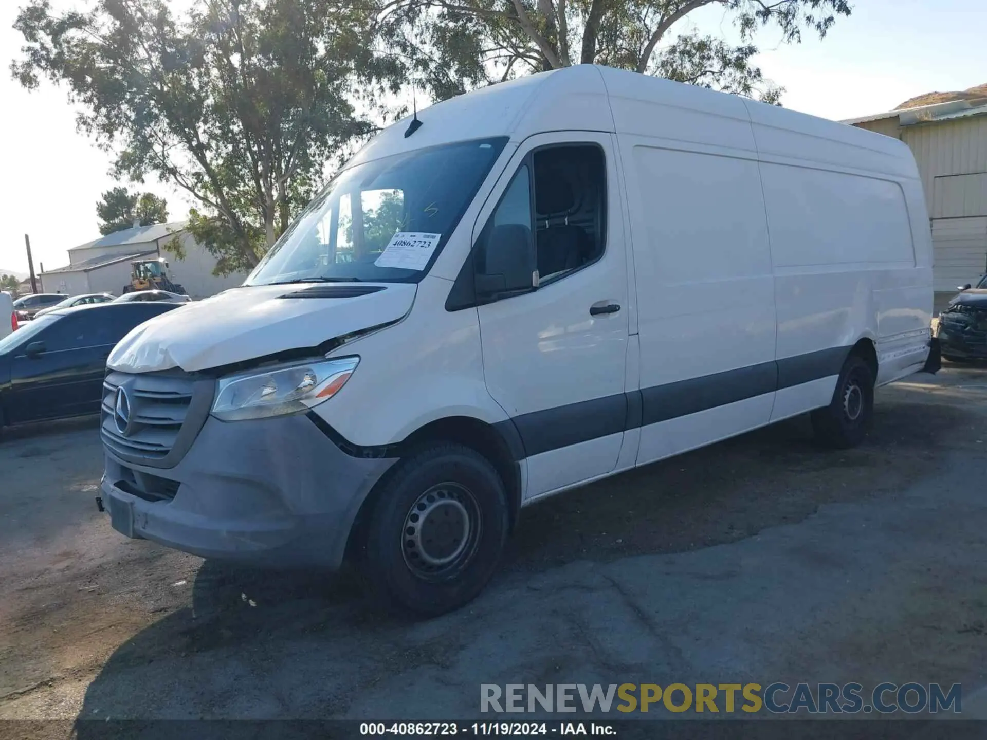 2 Фотография поврежденного автомобиля WD4PF1CD7KT008931 MERCEDES-BENZ SPRINTER 2500 2019