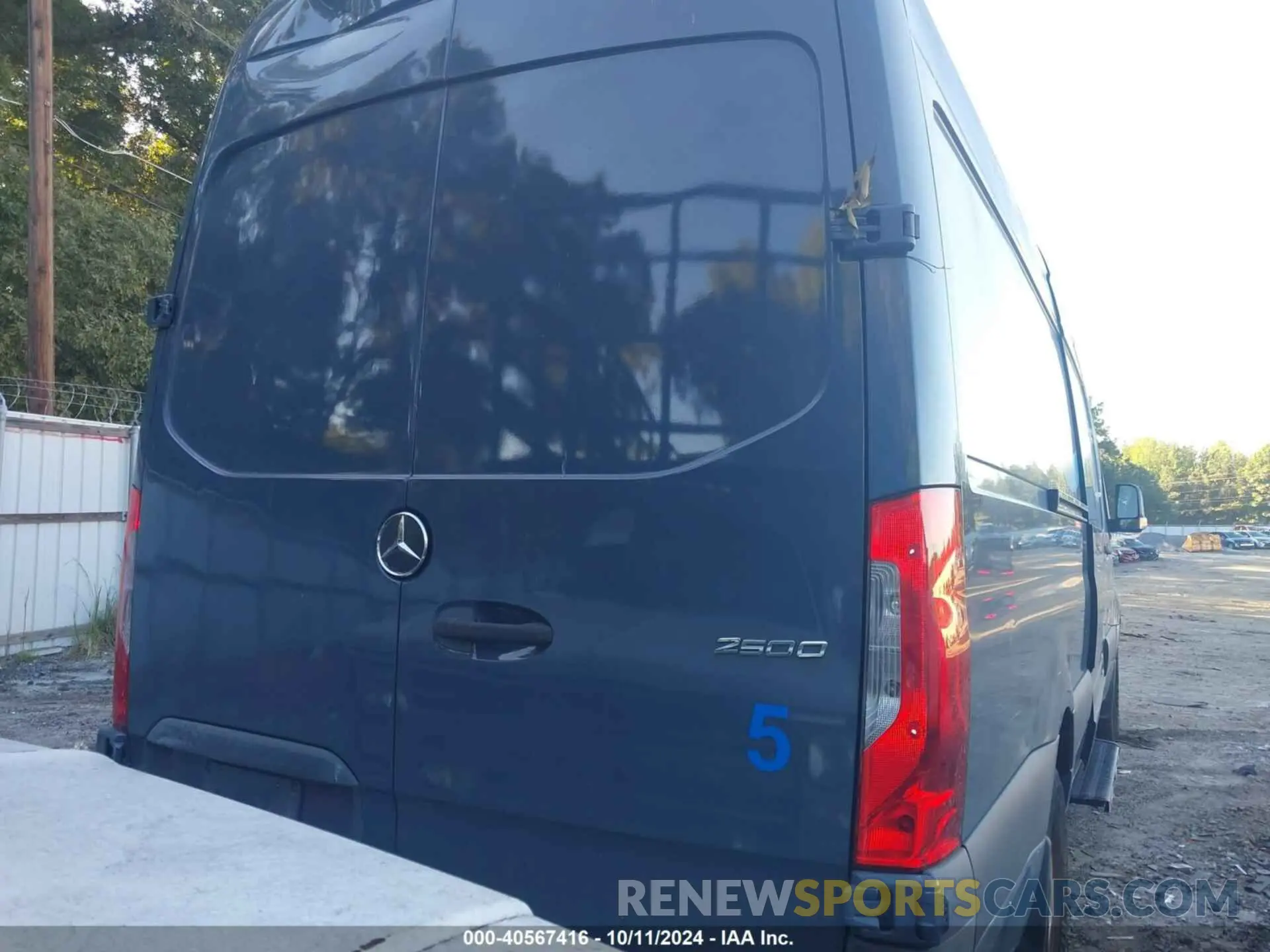 16 Photograph of a damaged car WD4PF1CD8KP136331 MERCEDES-BENZ SPRINTER 2500 2019