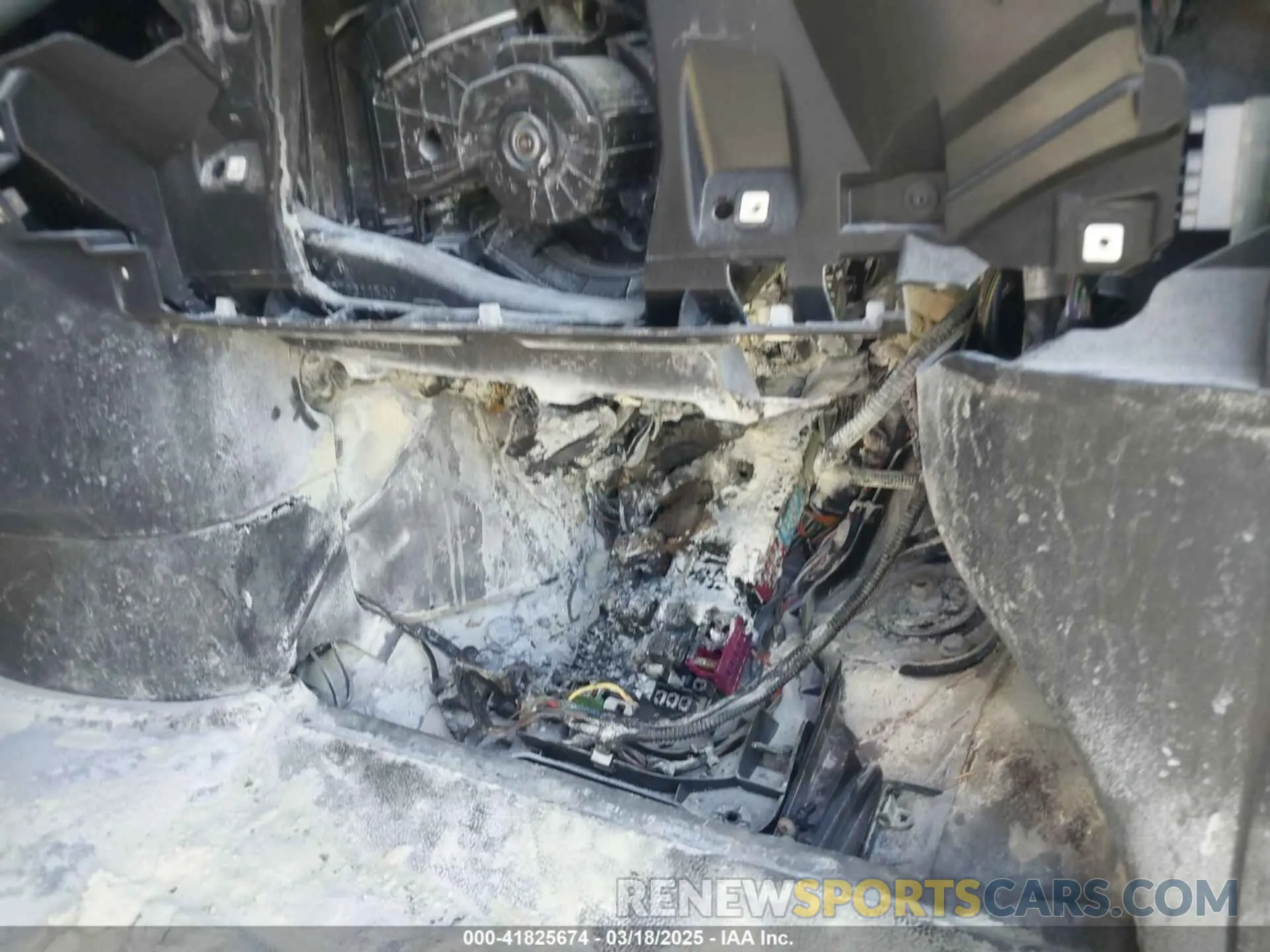 12 Фотография поврежденного автомобиля WD4PF1CD8KP143473 MERCEDES-BENZ SPRINTER 2500 2019