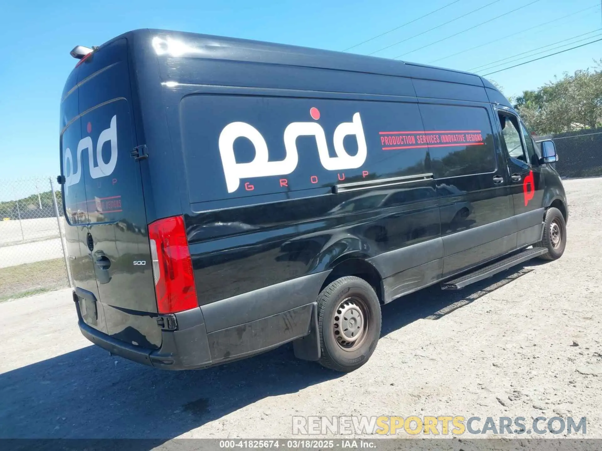 4 Фотография поврежденного автомобиля WD4PF1CD8KP143473 MERCEDES-BENZ SPRINTER 2500 2019