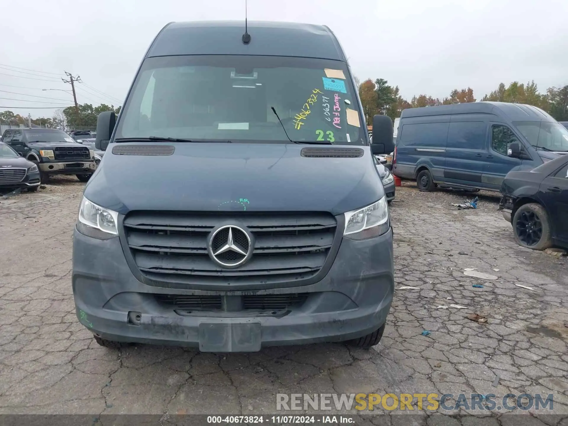 12 Photograph of a damaged car WD4PF1CD8KT006377 MERCEDES-BENZ SPRINTER 2500 2019