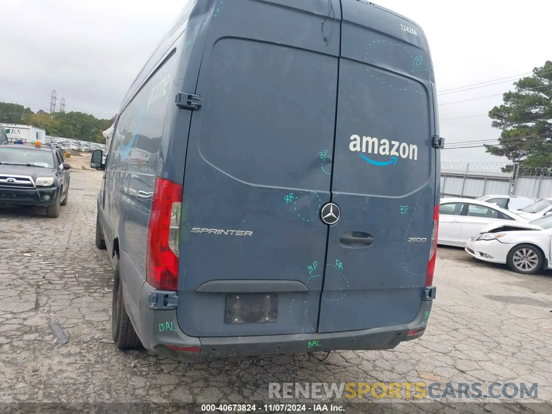 3 Photograph of a damaged car WD4PF1CD8KT006377 MERCEDES-BENZ SPRINTER 2500 2019