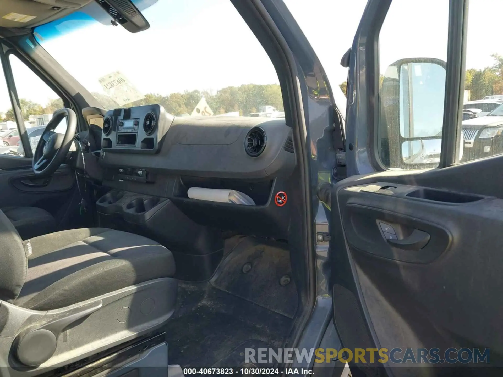 5 Photograph of a damaged car WD4PF1CDXKP127999 MERCEDES-BENZ SPRINTER 2500 2019