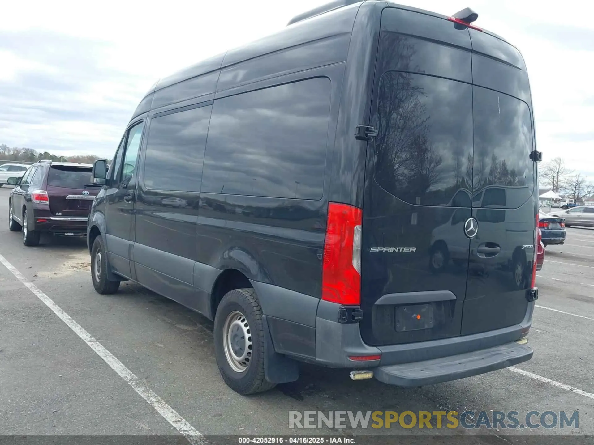 3 Photograph of a damaged car WDZPF0CD3KP130537 MERCEDES-BENZ SPRINTER 2500 2019