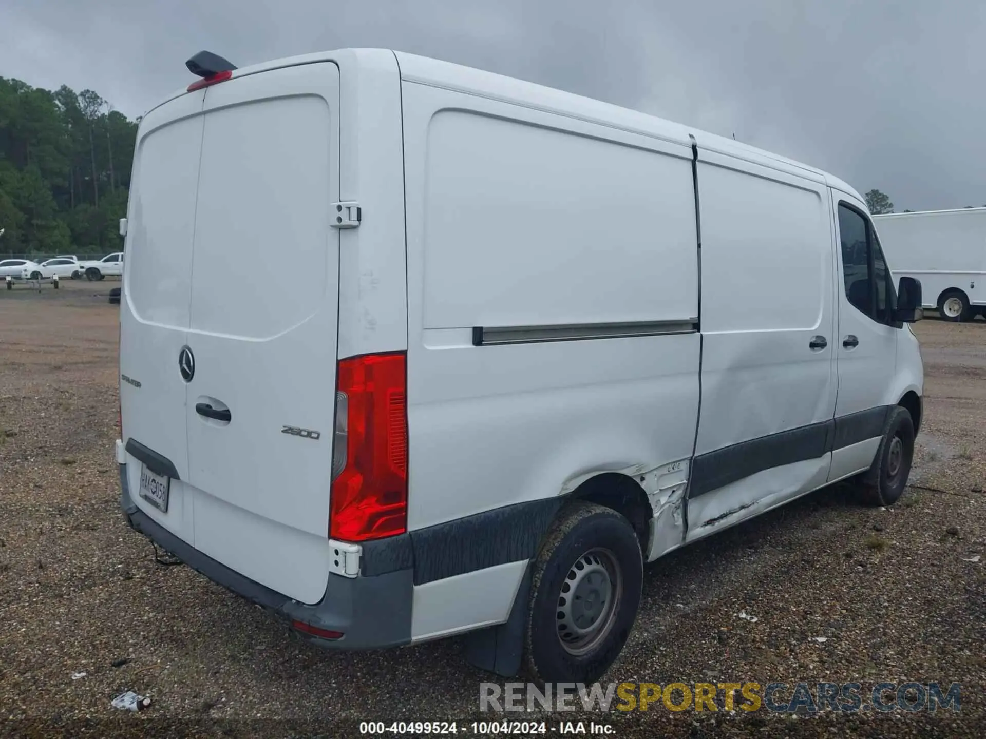 4 Photograph of a damaged car W1W4EBHY6LT023976 MERCEDES-BENZ SPRINTER 2500 2020