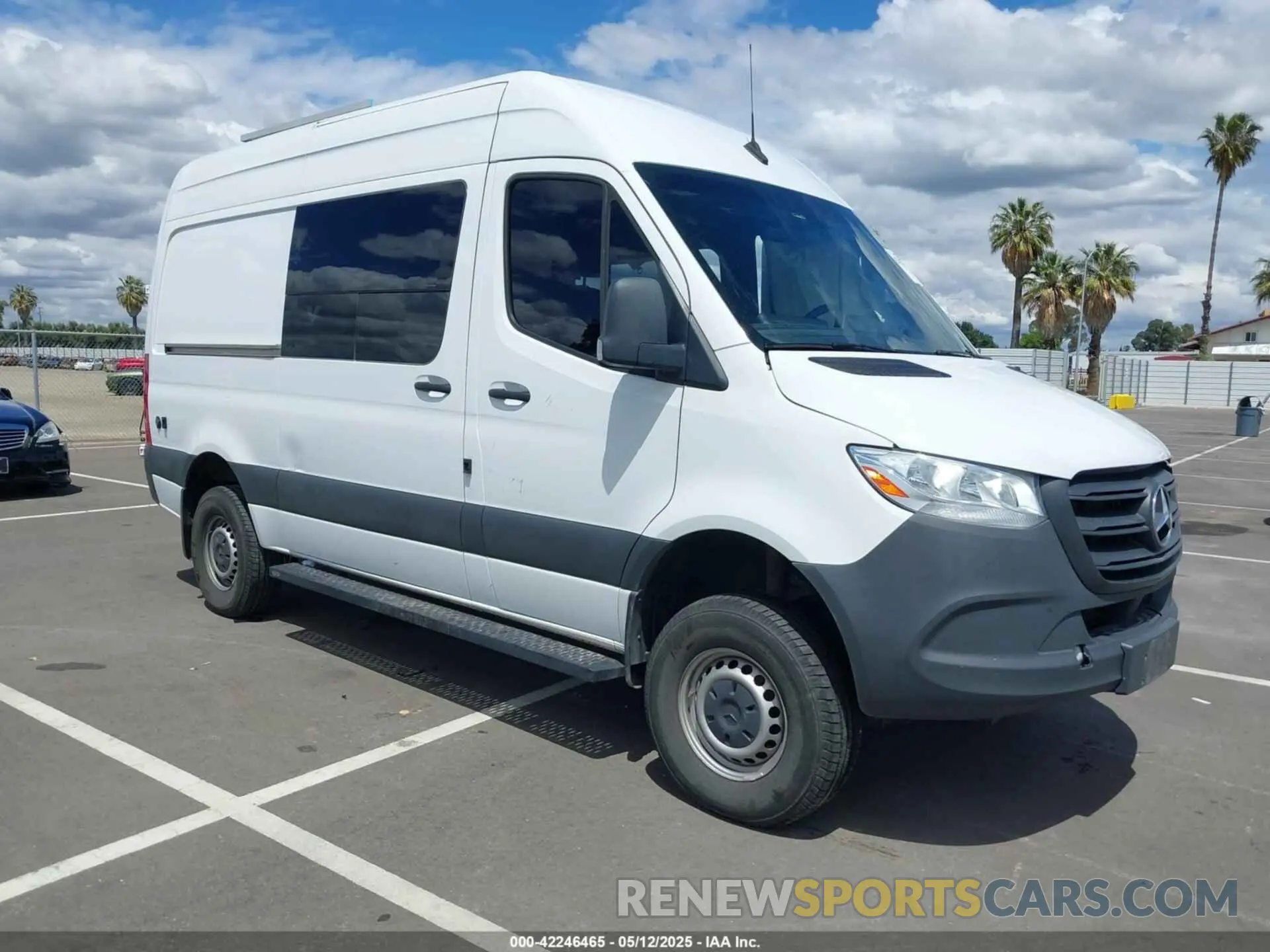 1 Photograph of a damaged car W1W4EBVY4LP214566 MERCEDES-BENZ SPRINTER 2500 2020