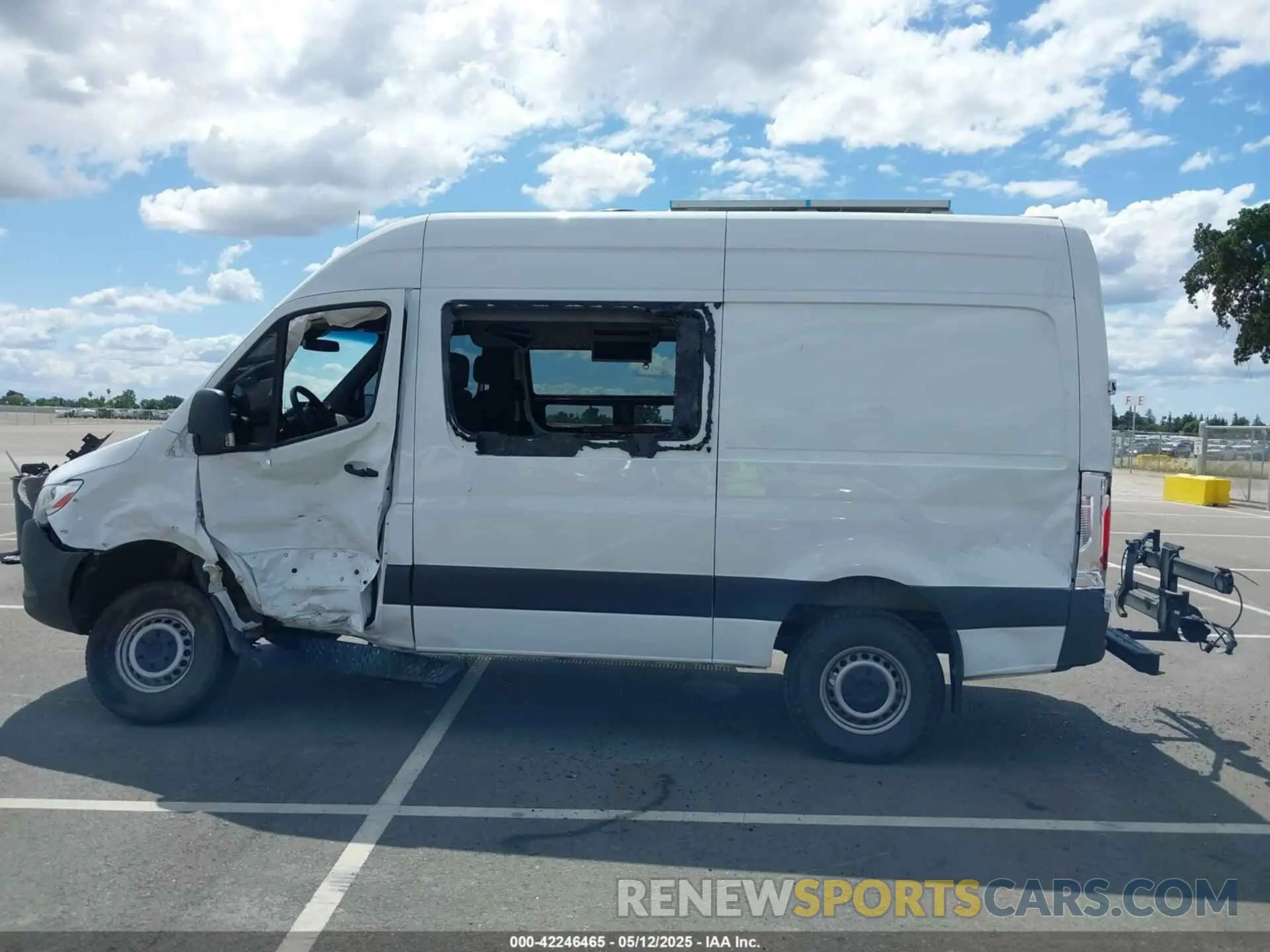 14 Photograph of a damaged car W1W4EBVY4LP214566 MERCEDES-BENZ SPRINTER 2500 2020
