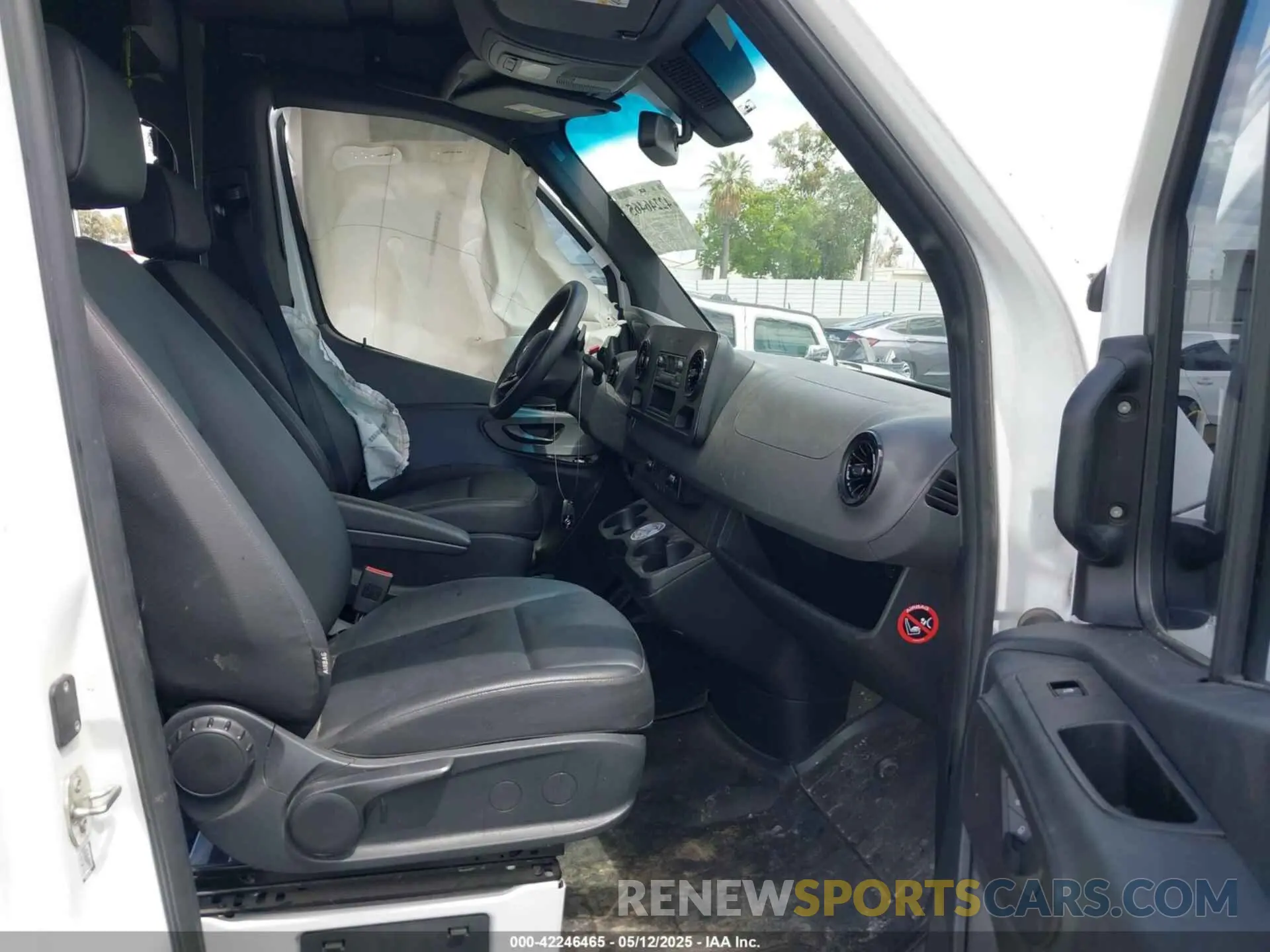 5 Photograph of a damaged car W1W4EBVY4LP214566 MERCEDES-BENZ SPRINTER 2500 2020