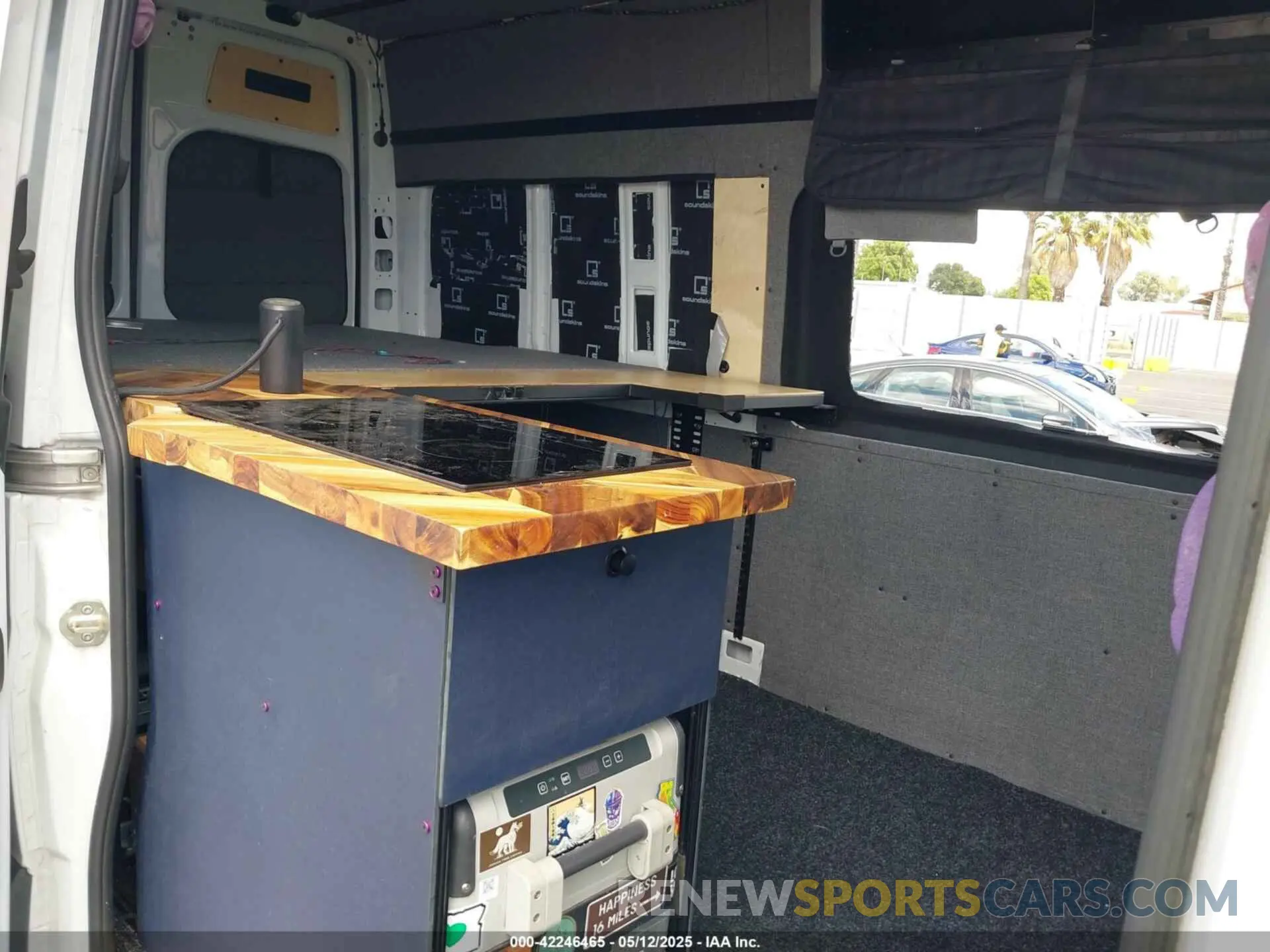 8 Photograph of a damaged car W1W4EBVY4LP214566 MERCEDES-BENZ SPRINTER 2500 2020