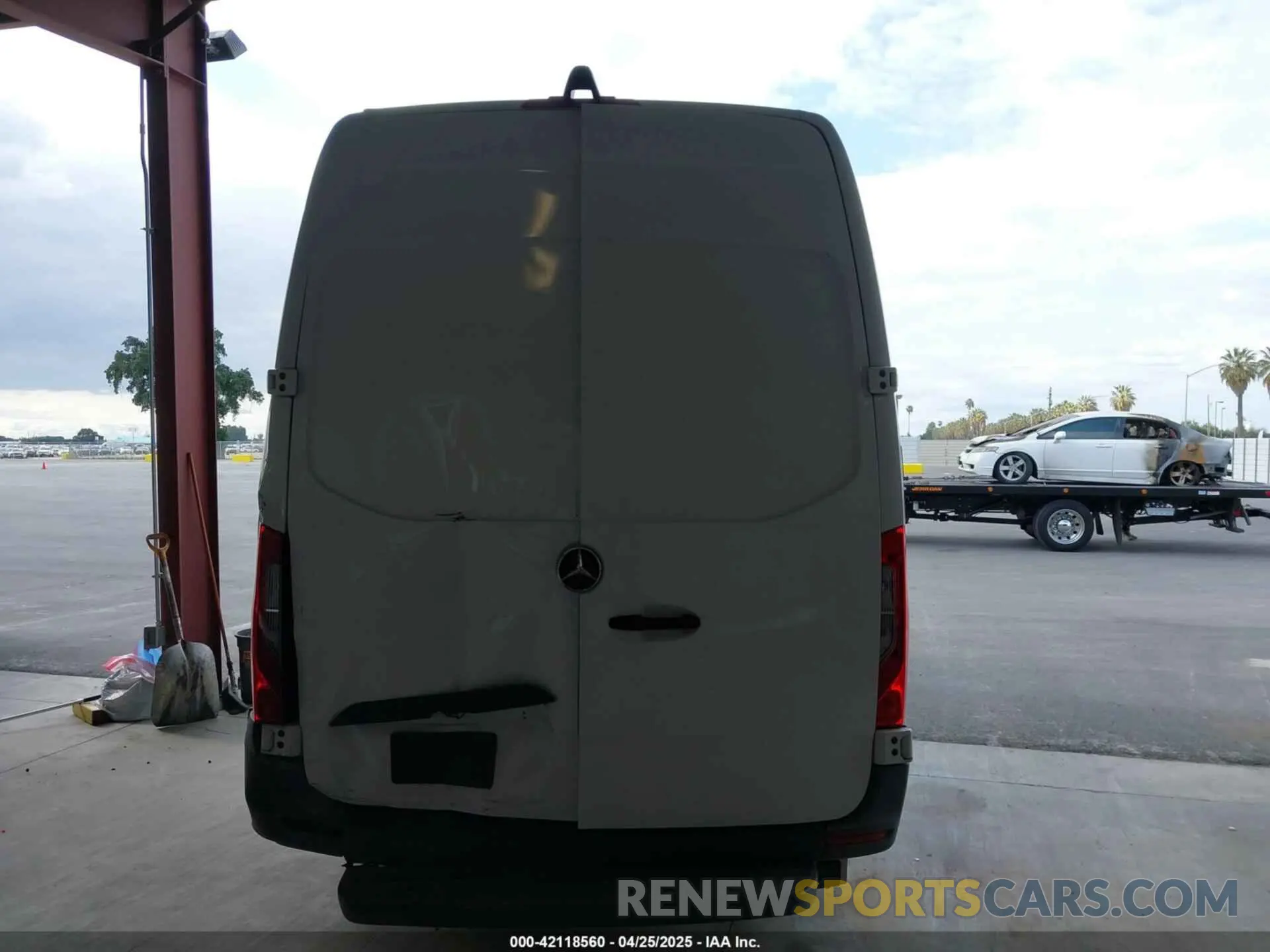 16 Photograph of a damaged car W1W4ECHY3LT021706 MERCEDES-BENZ SPRINTER 2500 2020