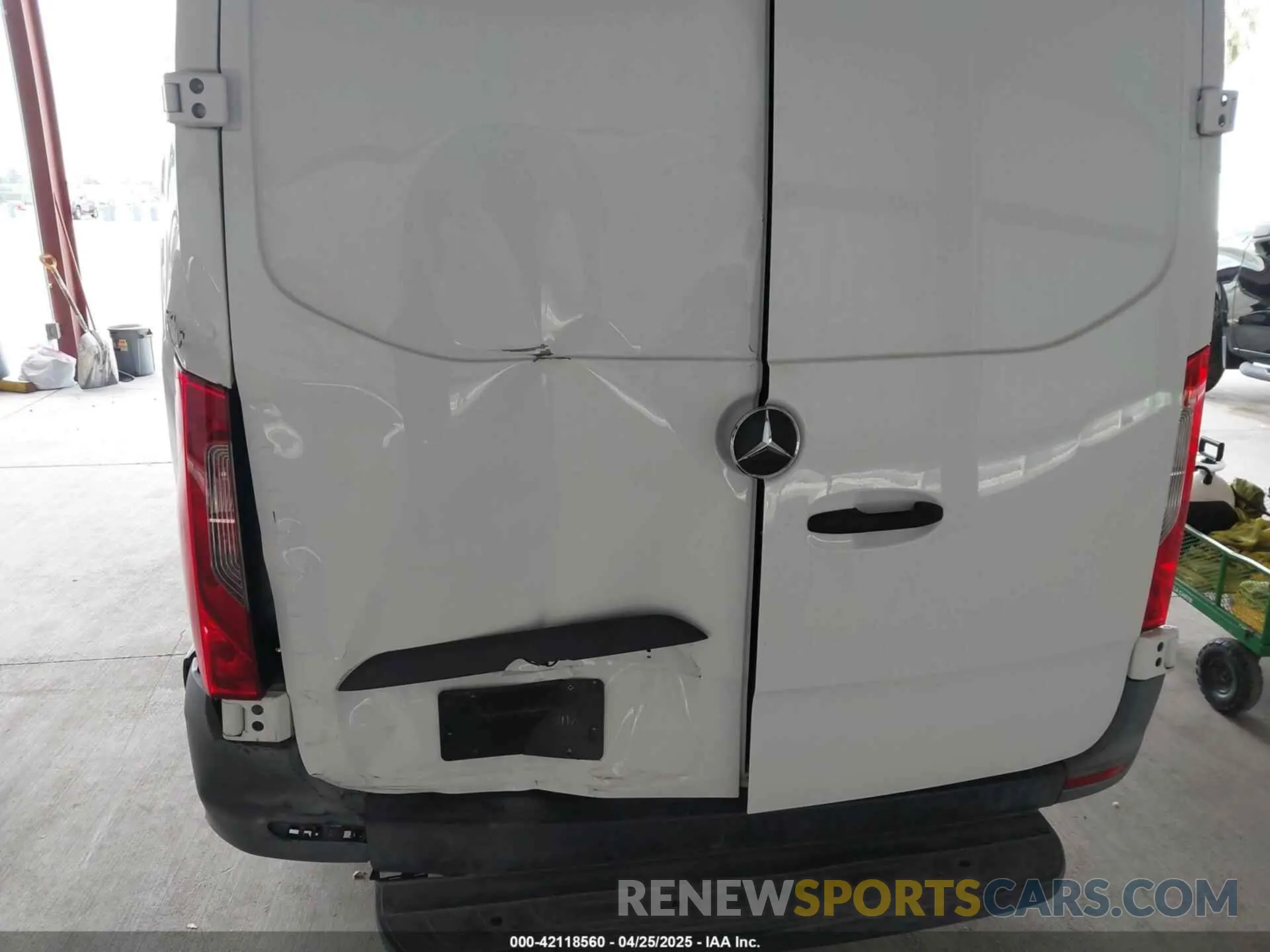6 Photograph of a damaged car W1W4ECHY3LT021706 MERCEDES-BENZ SPRINTER 2500 2020