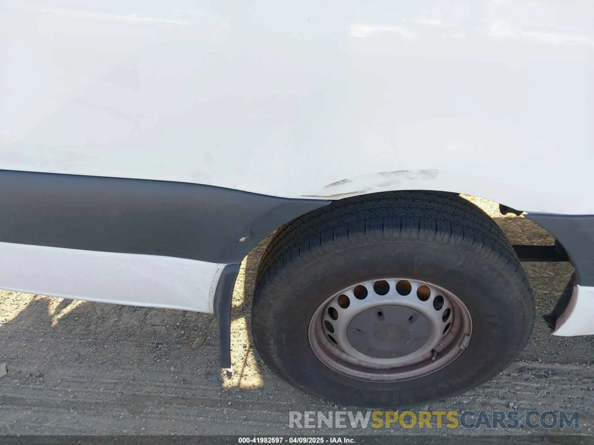16 Photograph of a damaged car W1W4ECHY3LT034942 MERCEDES-BENZ SPRINTER 2500 2020