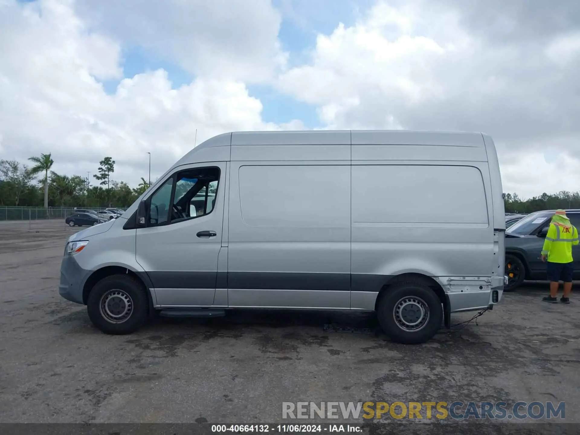 15 Фотография поврежденного автомобиля W1Y40BHY4LT025490 MERCEDES-BENZ SPRINTER 2500 2020