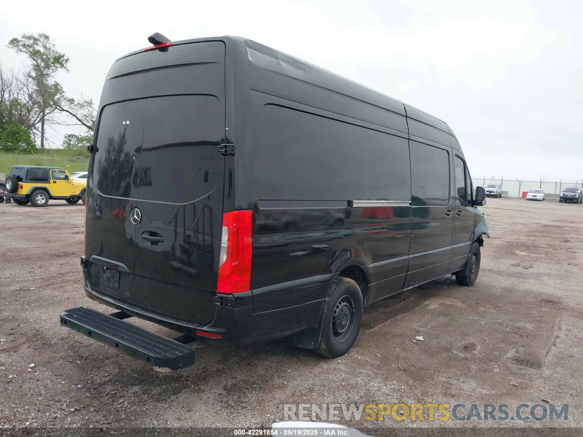 4 Photograph of a damaged car W1W40CHY0MT052315 MERCEDES-BENZ SPRINTER 2500 2021