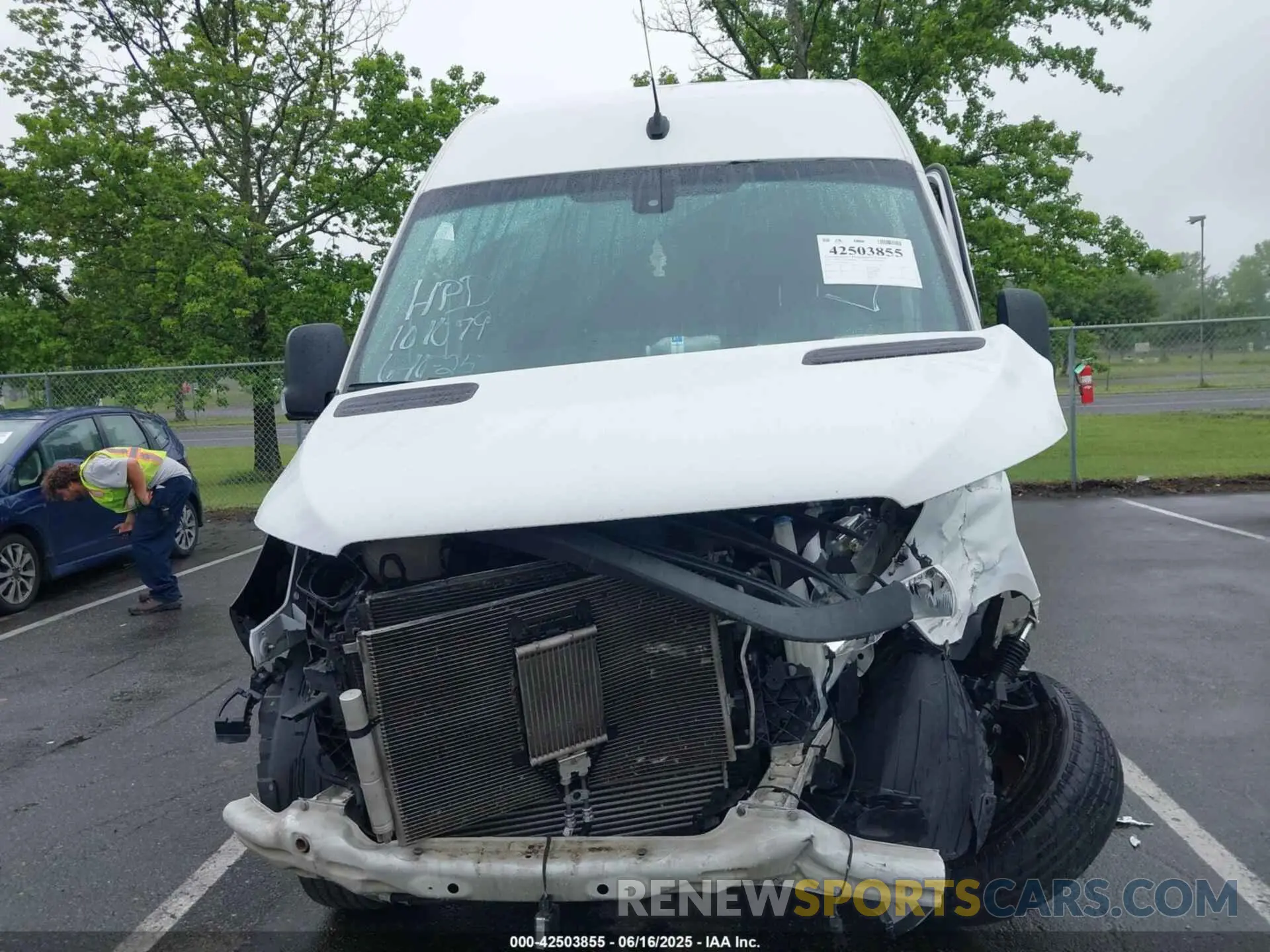 12 Photograph of a damaged car W1W40CHYXMT053181 MERCEDES-BENZ SPRINTER 2500 2021