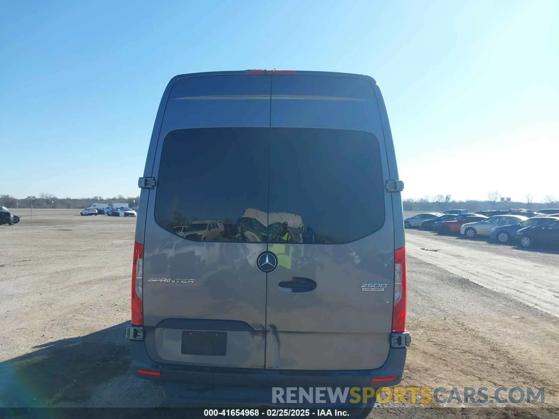 16 Фотография поврежденного автомобиля W1W4EBHY7MT057863 MERCEDES-BENZ SPRINTER 2500 2021