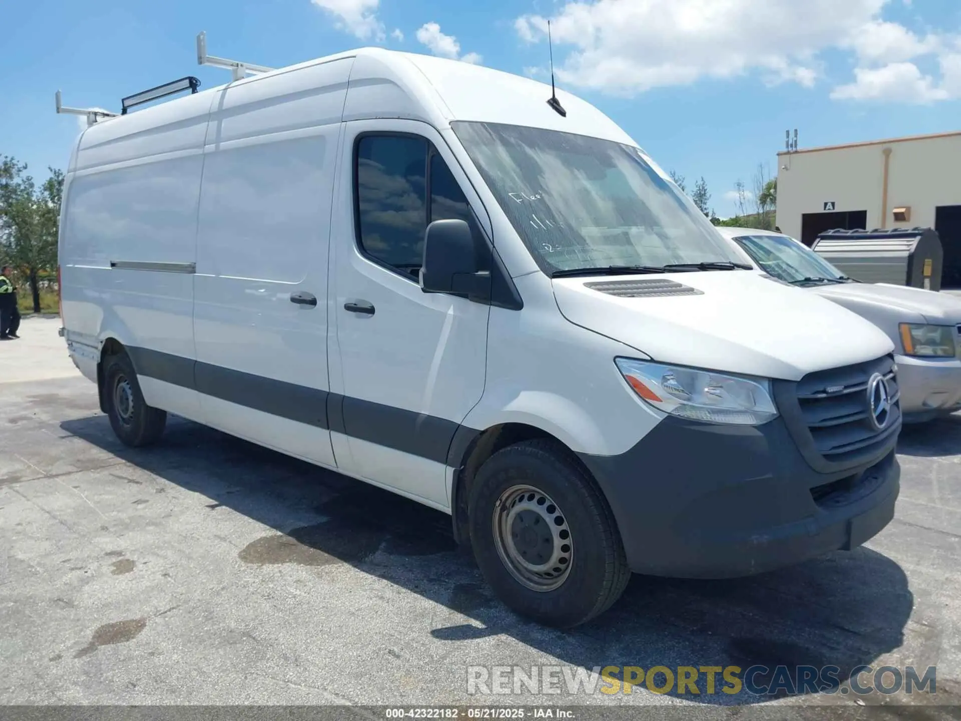 1 Фотография поврежденного автомобиля W1Y40CHY0MT062026 MERCEDES-BENZ SPRINTER 2500 2021