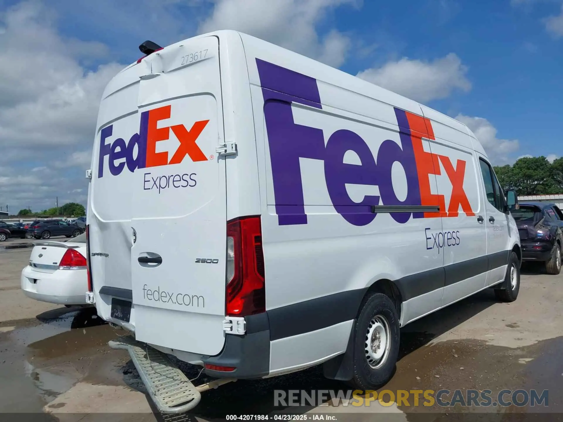 4 Фотография поврежденного автомобиля W1Y4DCHY7MT049228 MERCEDES-BENZ SPRINTER 2500 2021