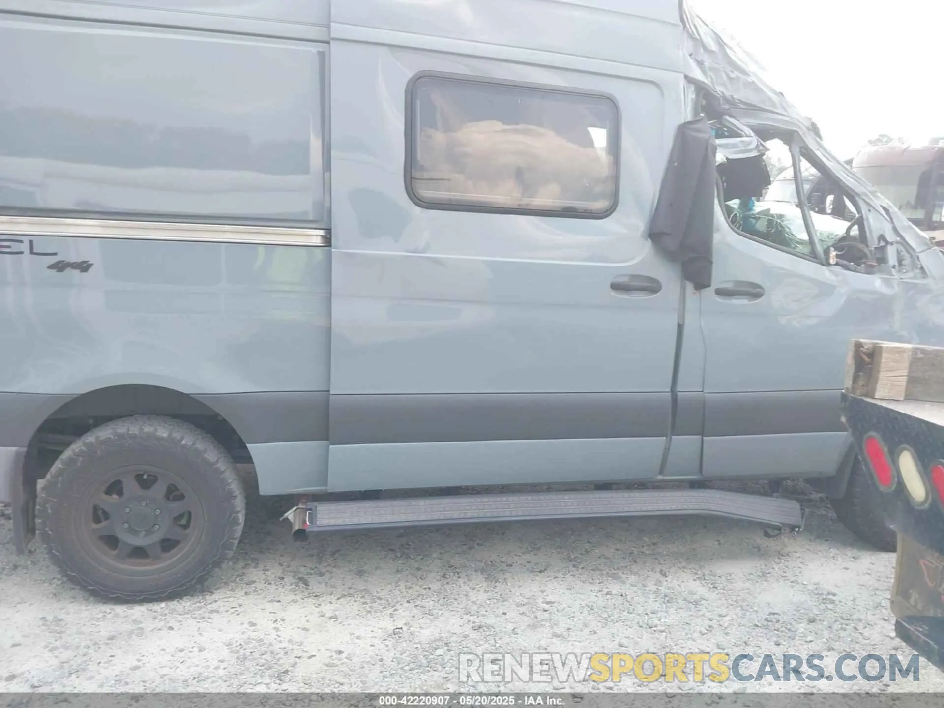 13 Photograph of a damaged car W1W4EBVY8NT089713 MERCEDES-BENZ SPRINTER 2500 2022