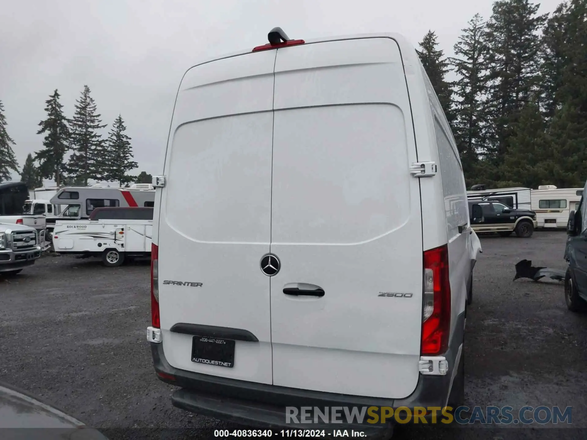 17 Photograph of a damaged car W1Y40CHY0NT095769 MERCEDES-BENZ SPRINTER 2500 2022
