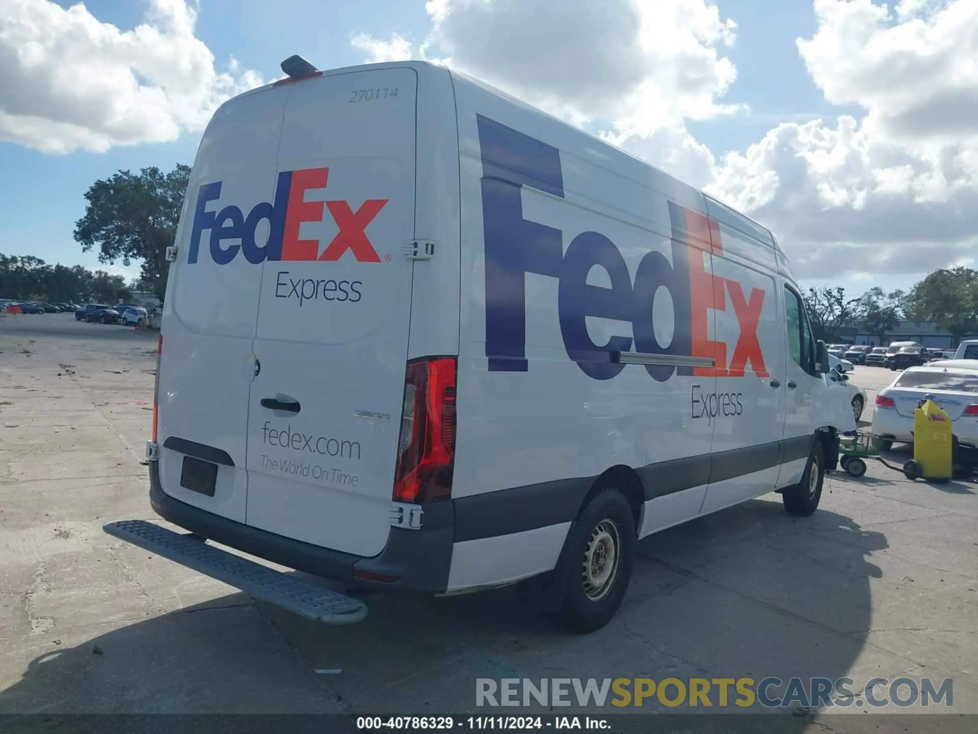 4 Photograph of a damaged car W1Y4DCHY2NT092747 MERCEDES-BENZ SPRINTER 2500 2022