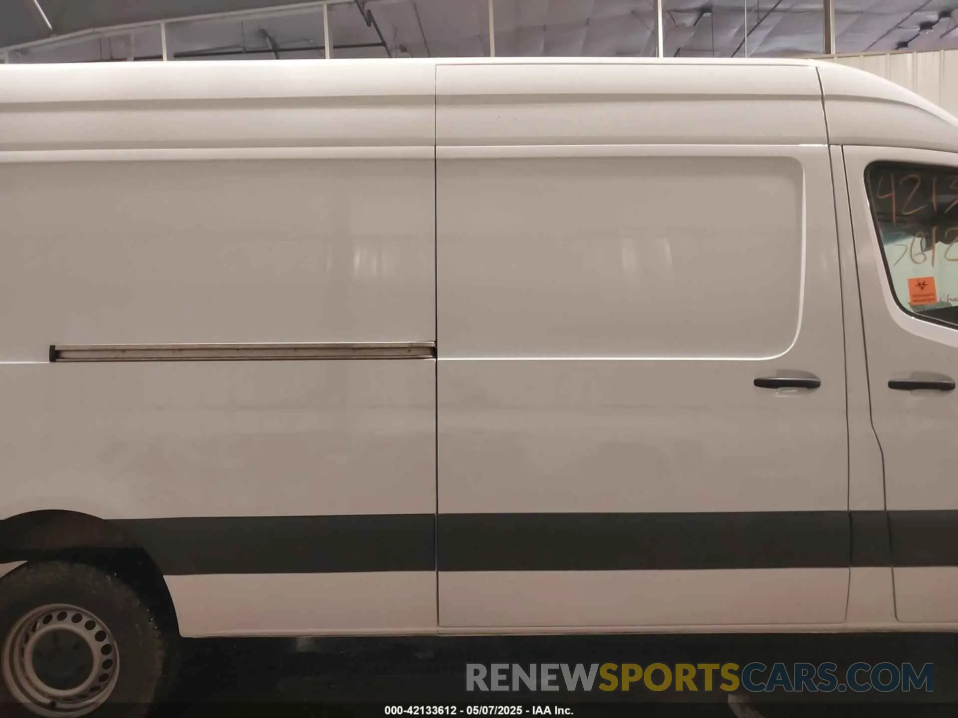 14 Photograph of a damaged car W1Y4EDHY3NT112667 MERCEDES-BENZ SPRINTER 2500 2022