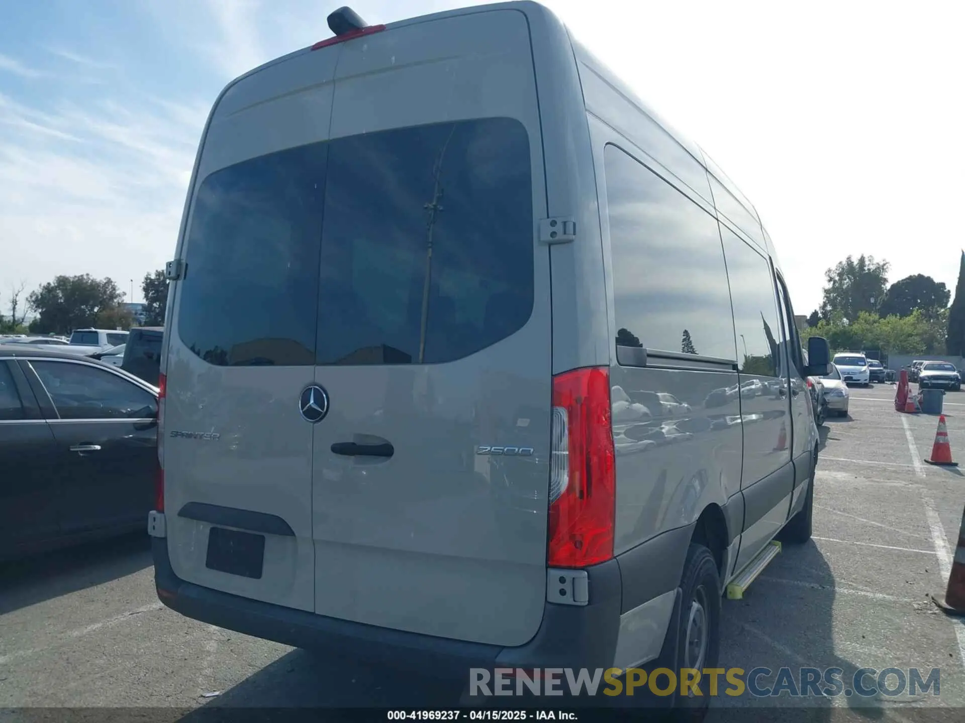 4 Фотография поврежденного автомобиля W1Z40FHY2NT082289 MERCEDES-BENZ SPRINTER 2500 2022