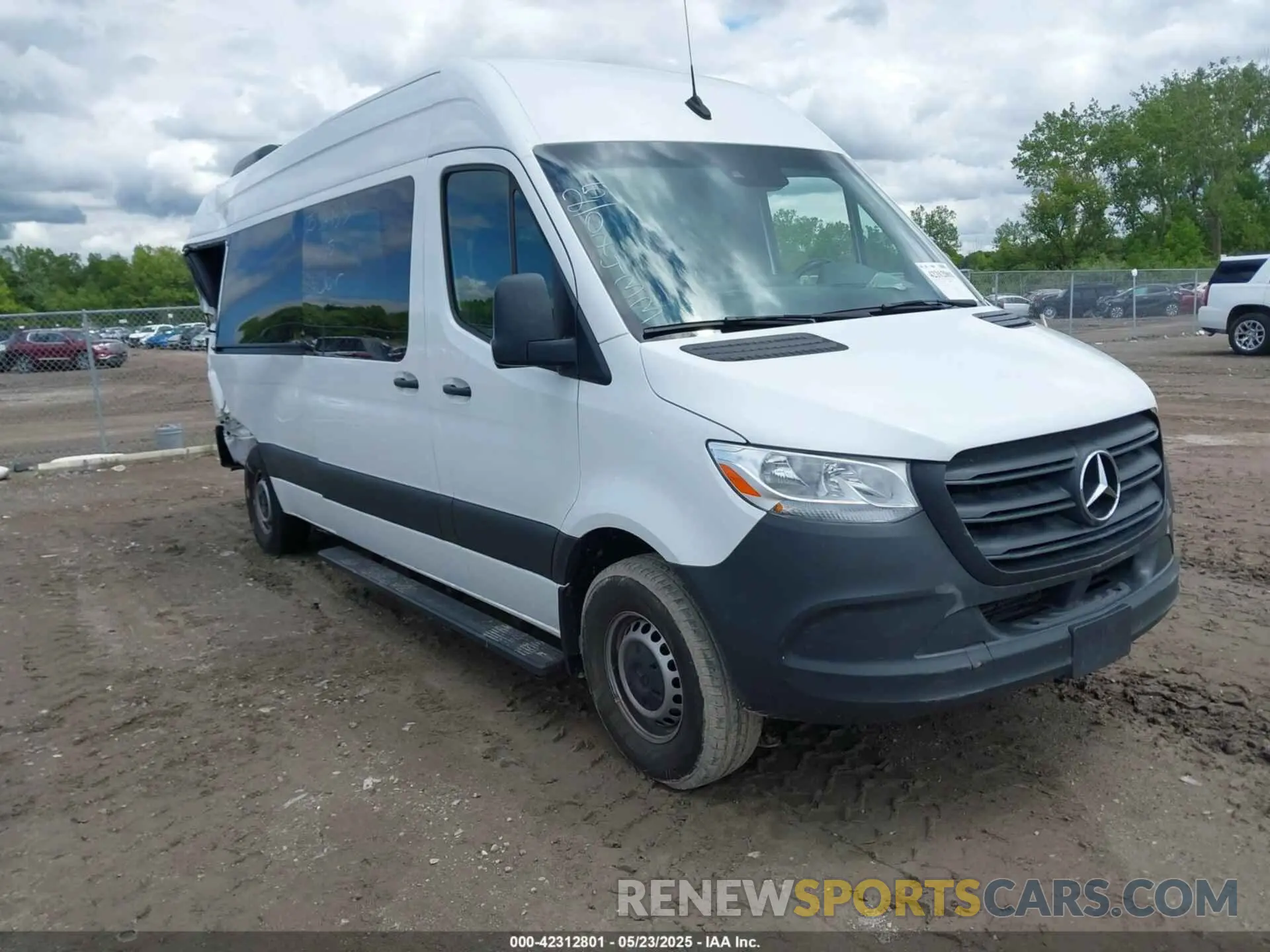 1 Photograph of a damaged car W1Z4DGHY3NT096986 MERCEDES-BENZ SPRINTER 2500 2022