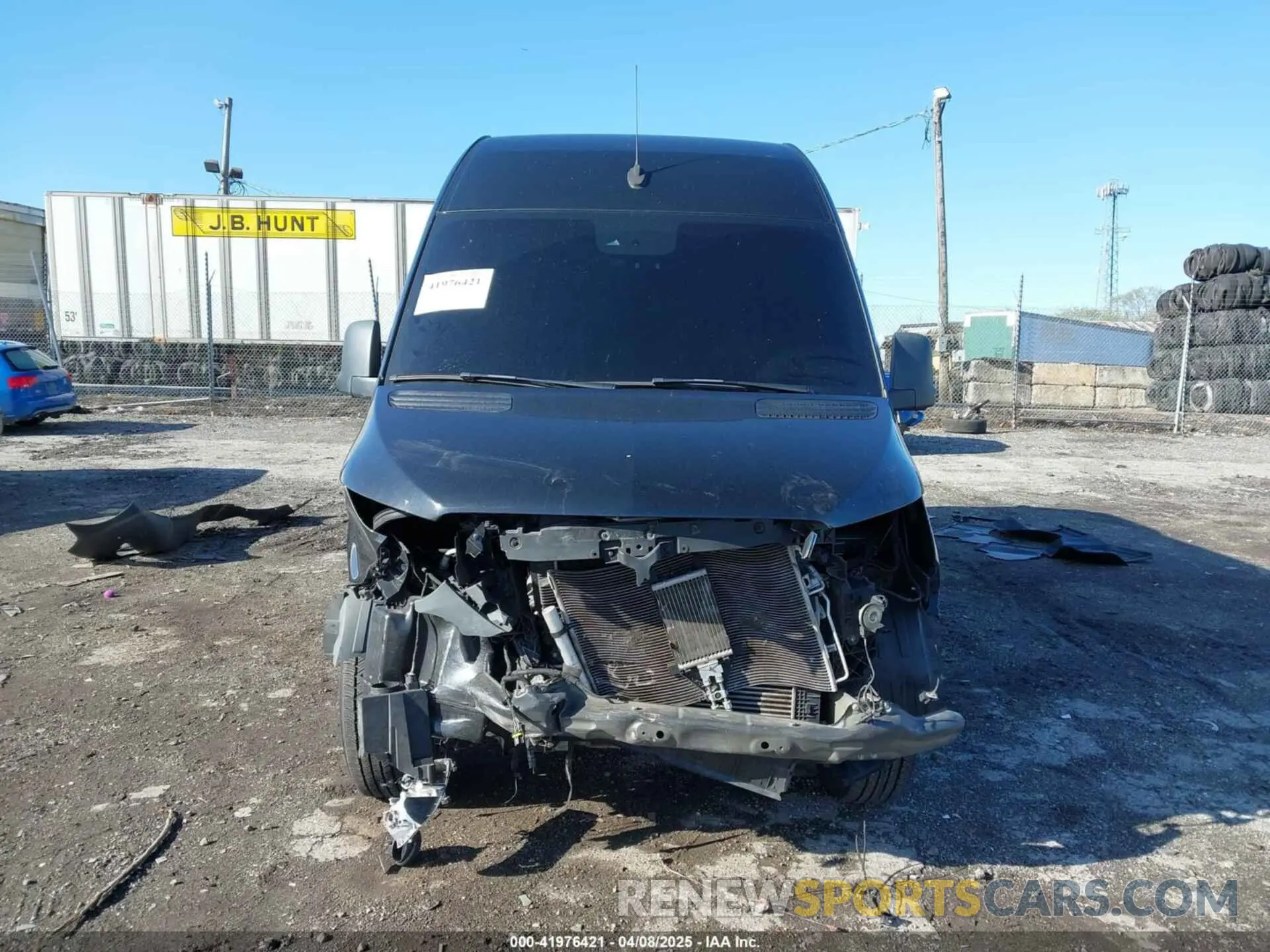 13 Фотография поврежденного автомобиля W1Z4DGHY7NT102983 MERCEDES-BENZ SPRINTER 2500 2022