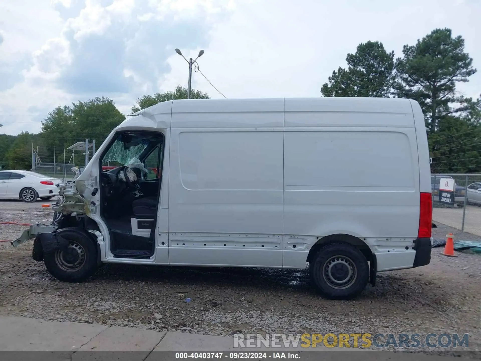 15 Photograph of a damaged car W1Y40BHY9PT160812 MERCEDES-BENZ SPRINTER 2500 2023