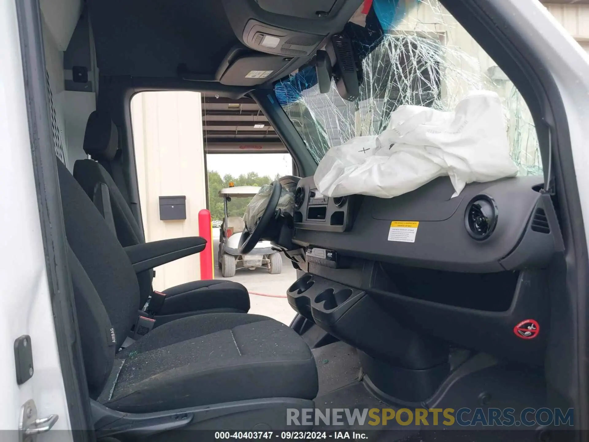 5 Photograph of a damaged car W1Y40BHY9PT160812 MERCEDES-BENZ SPRINTER 2500 2023