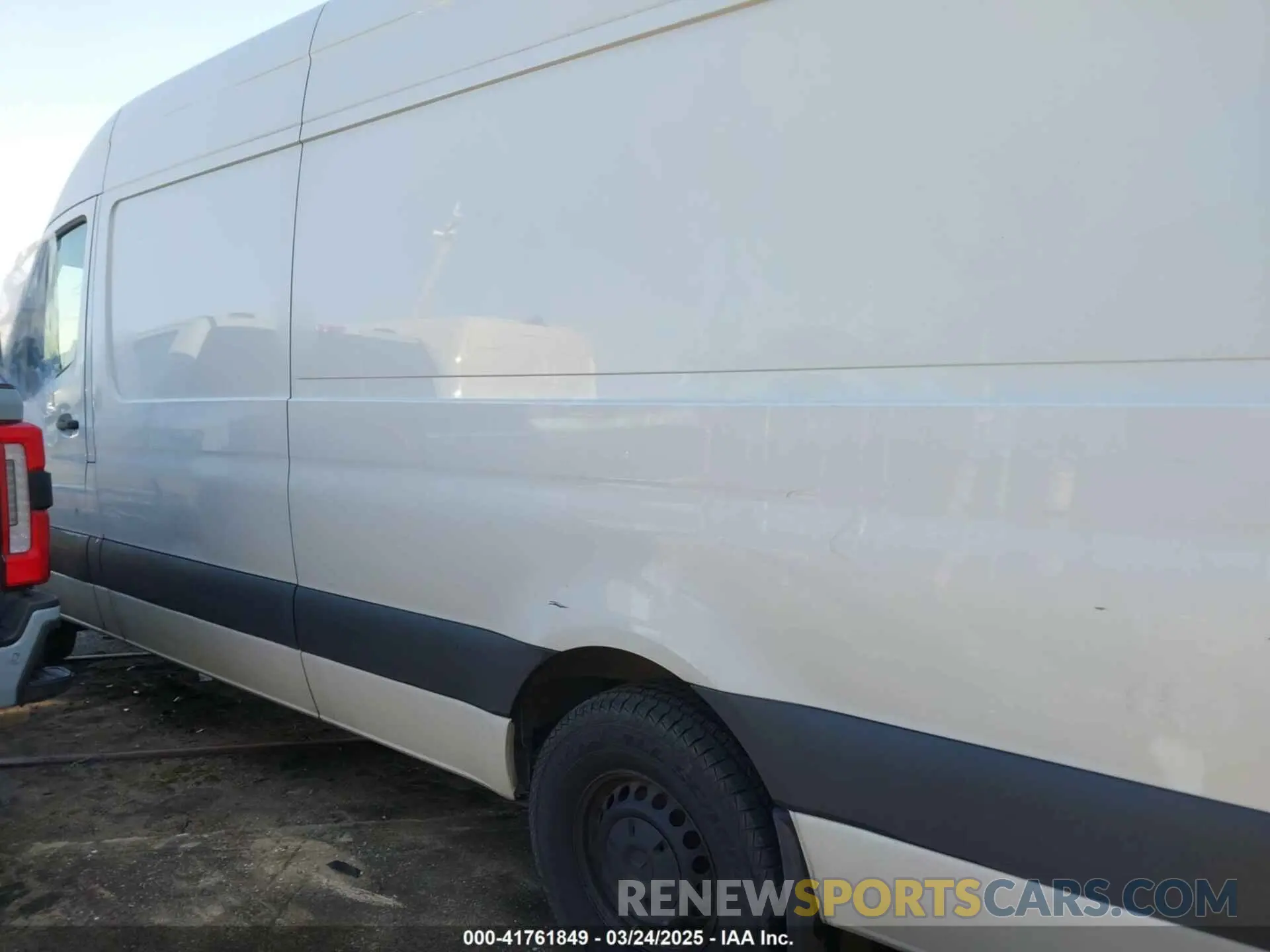 13 Photograph of a damaged car W1Y4NDHY9PT149970 MERCEDES-BENZ SPRINTER 2500 2023