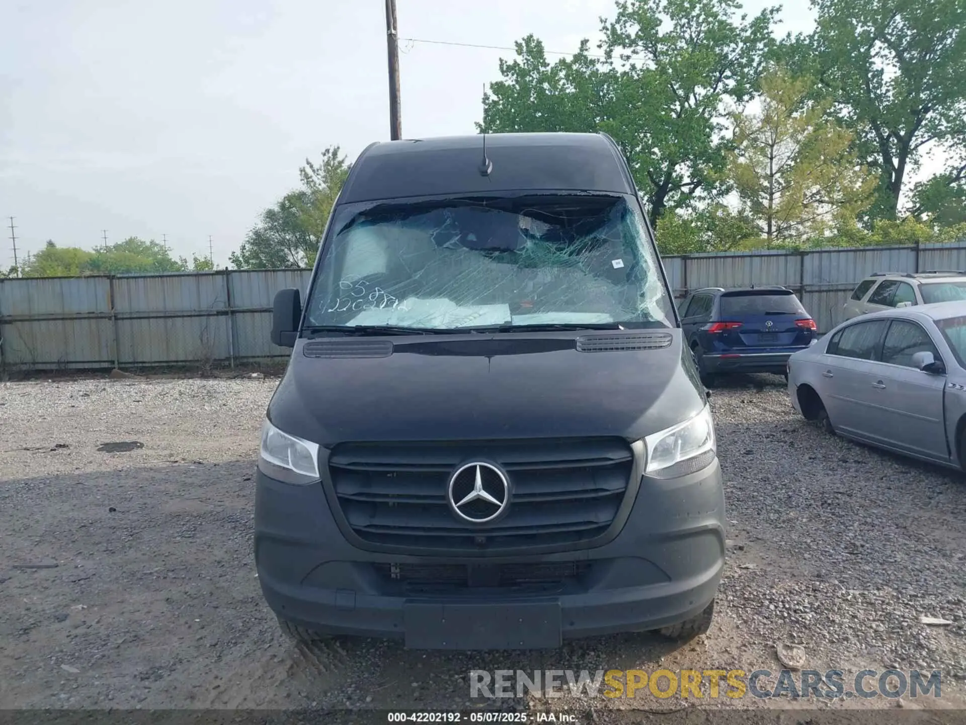 12 Photograph of a damaged car W1Z4NFHYXRP658811 MERCEDES-BENZ SPRINTER 2500 2024
