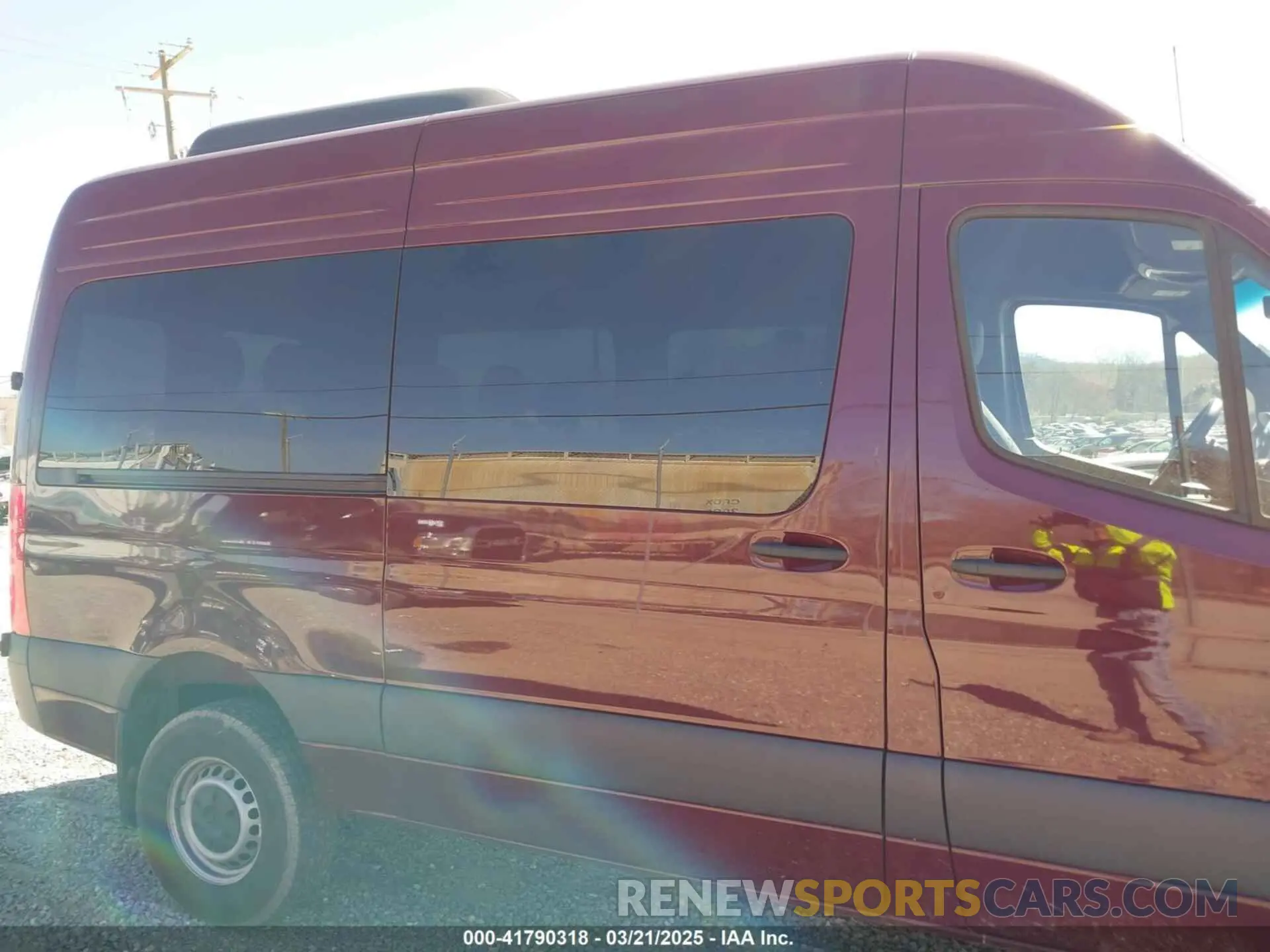 13 Фотография поврежденного автомобиля W1Z4NFVY9RP708618 MERCEDES-BENZ SPRINTER 2500 2024