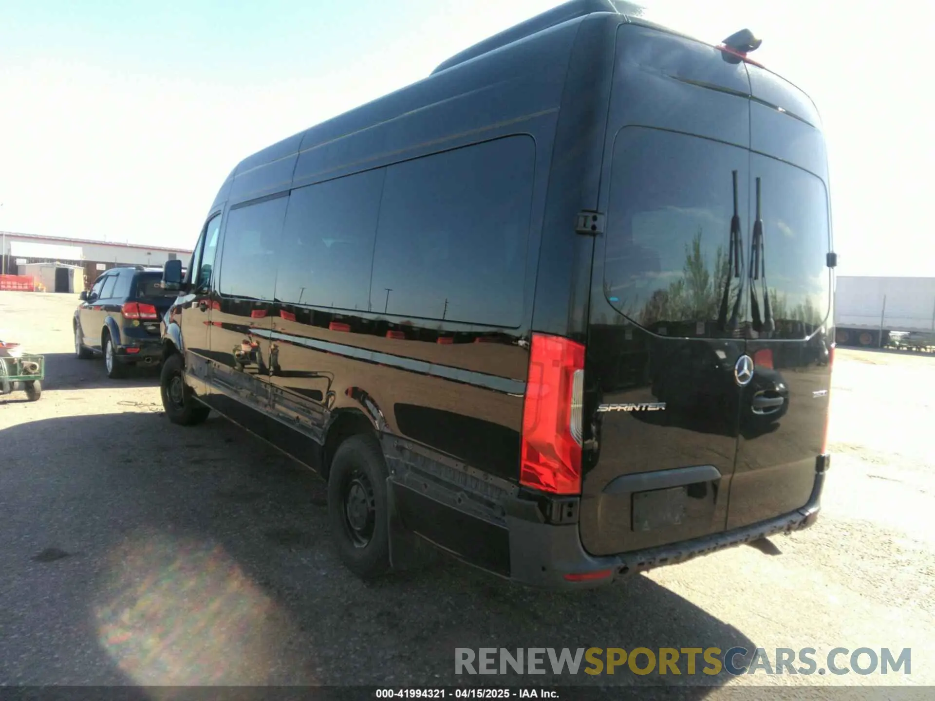 3 Фотография поврежденного автомобиля W1Z4NGHY2RT162429 MERCEDES-BENZ SPRINTER 2500 2024