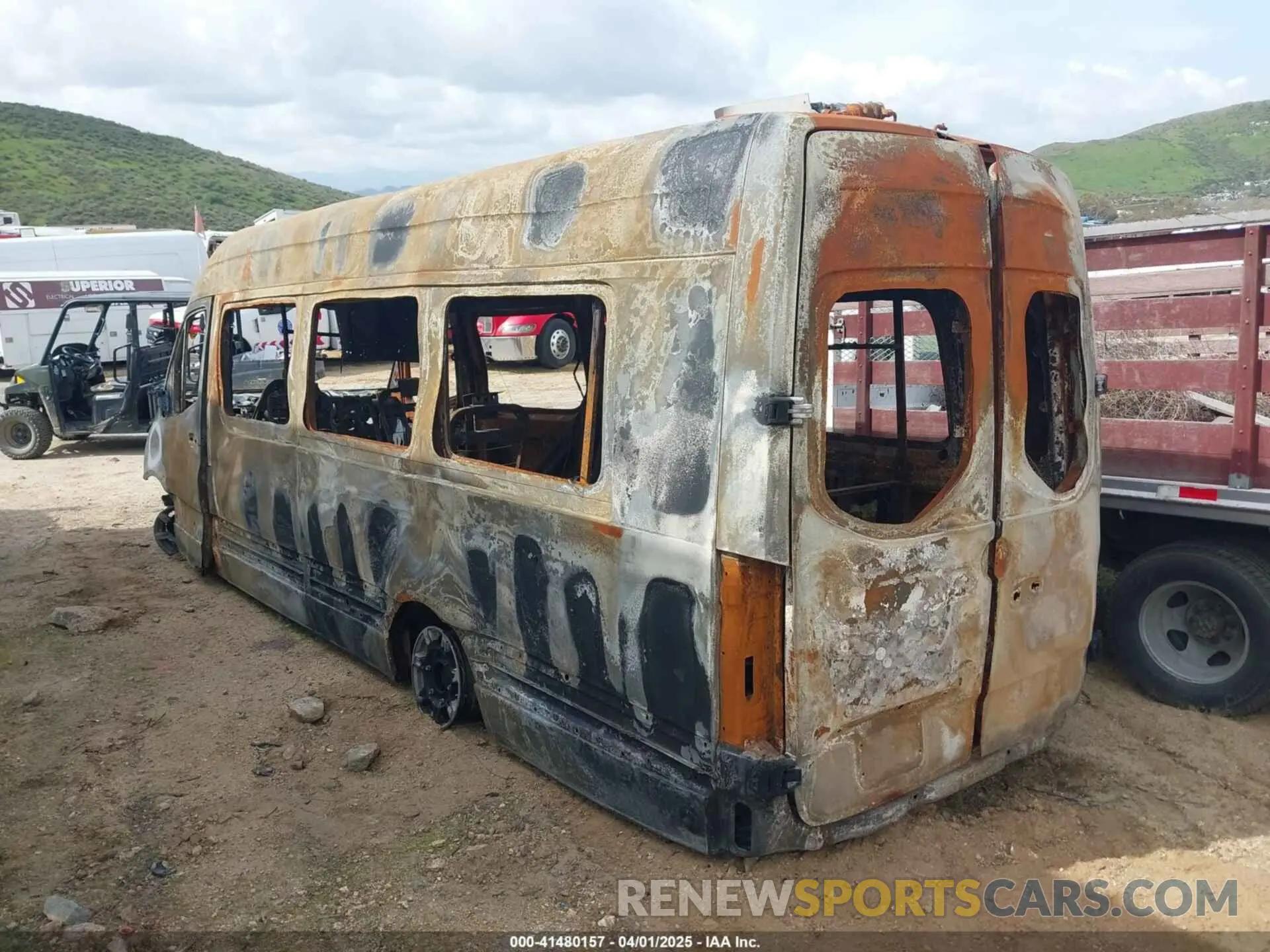 3 Фотография поврежденного автомобиля WD4PF4CD7KT011295 MERCEDES-BENZ SPRINTER 3500 2019