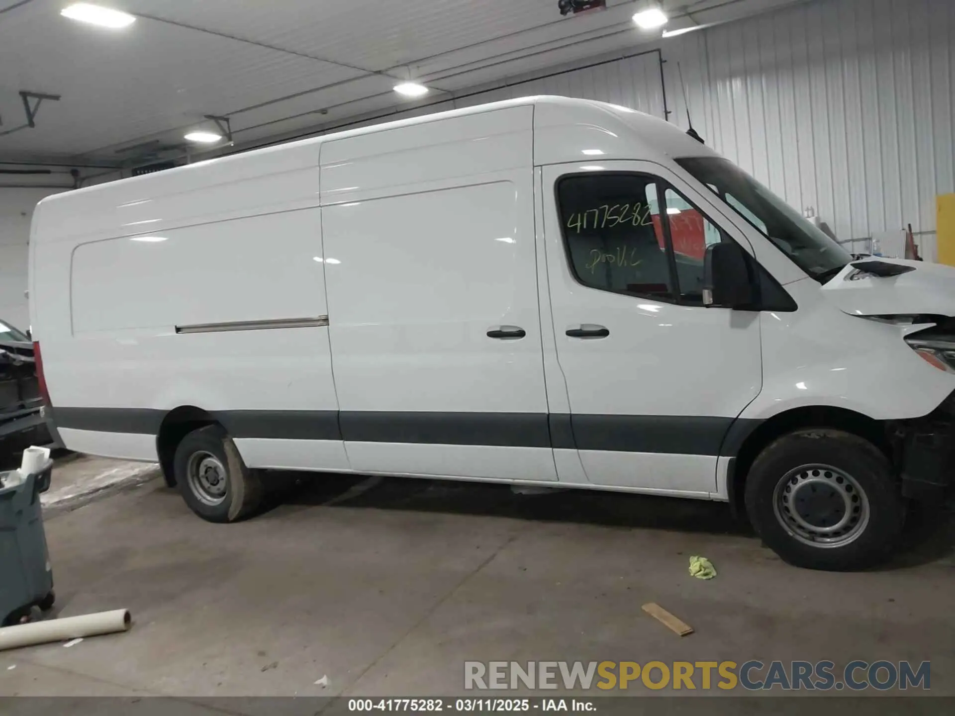 14 Photograph of a damaged car W1Y5EDHY7MT058597 MERCEDES-BENZ SPRINTER 3500 2021