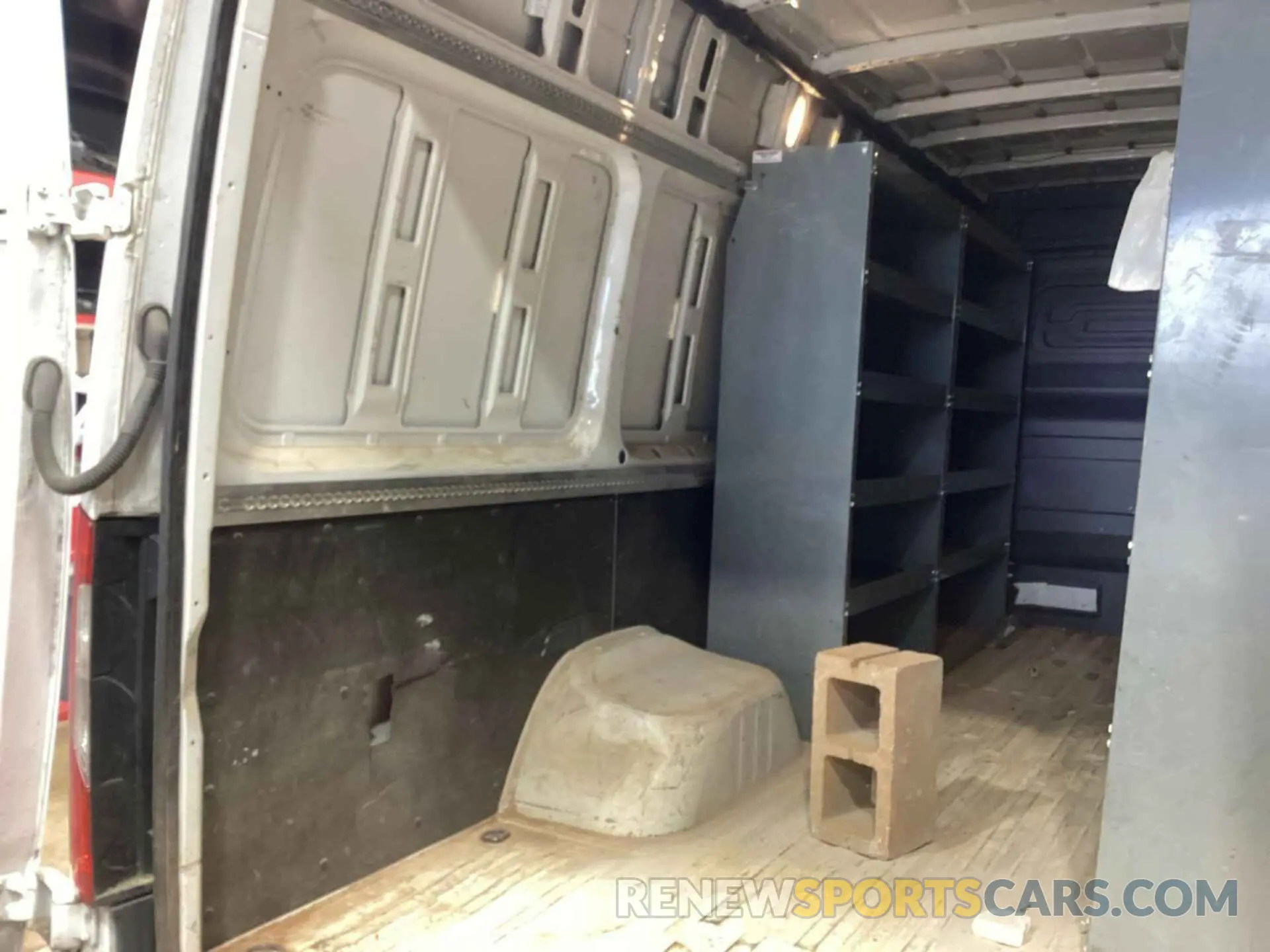 39 Photograph of a damaged car WD3PF4CC1KP025567 MERCEDES-BENZ SPRINTER 3500XD 2019