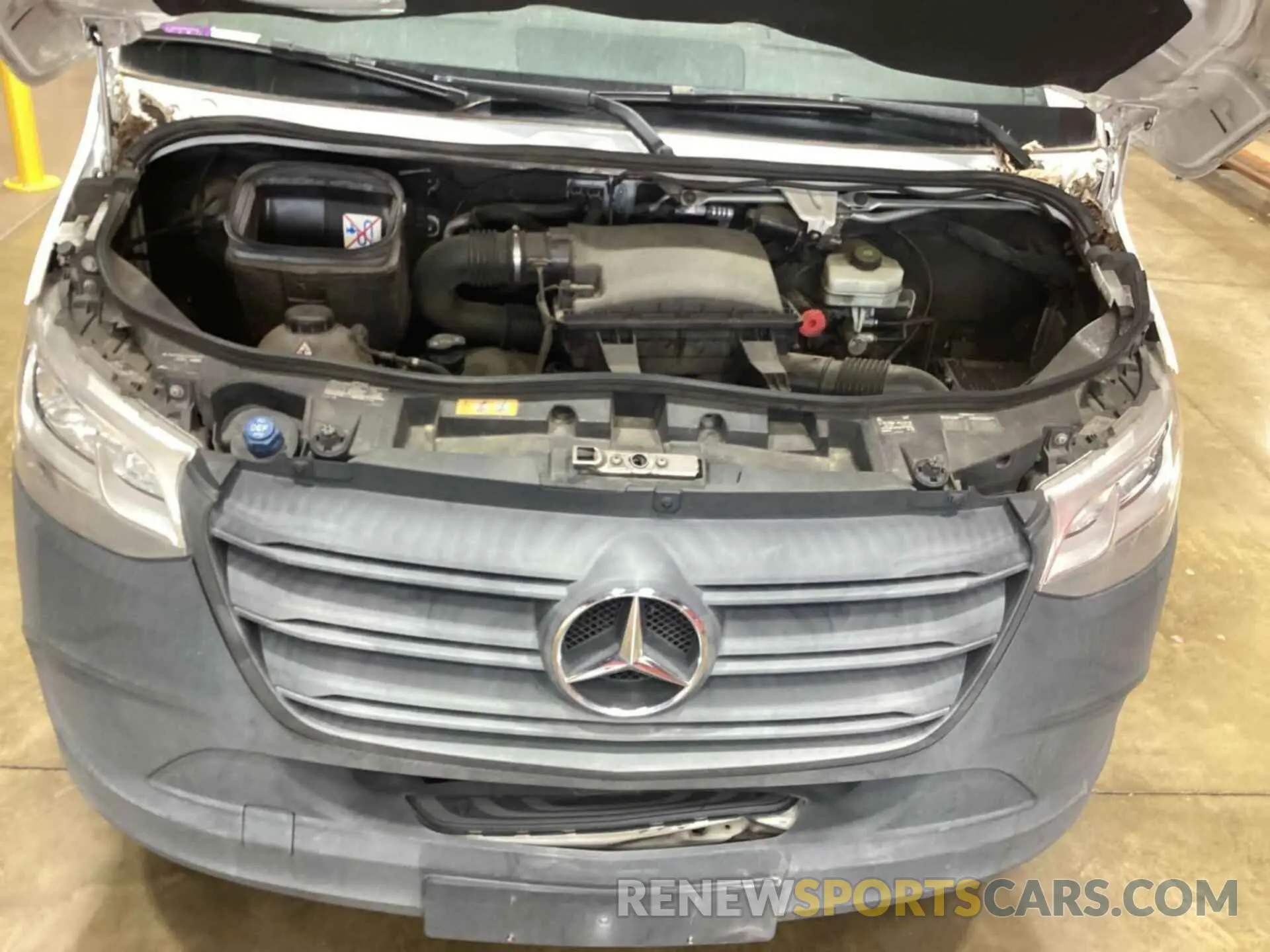 4 Photograph of a damaged car WD3PF4CC1KP025567 MERCEDES-BENZ SPRINTER 3500XD 2019