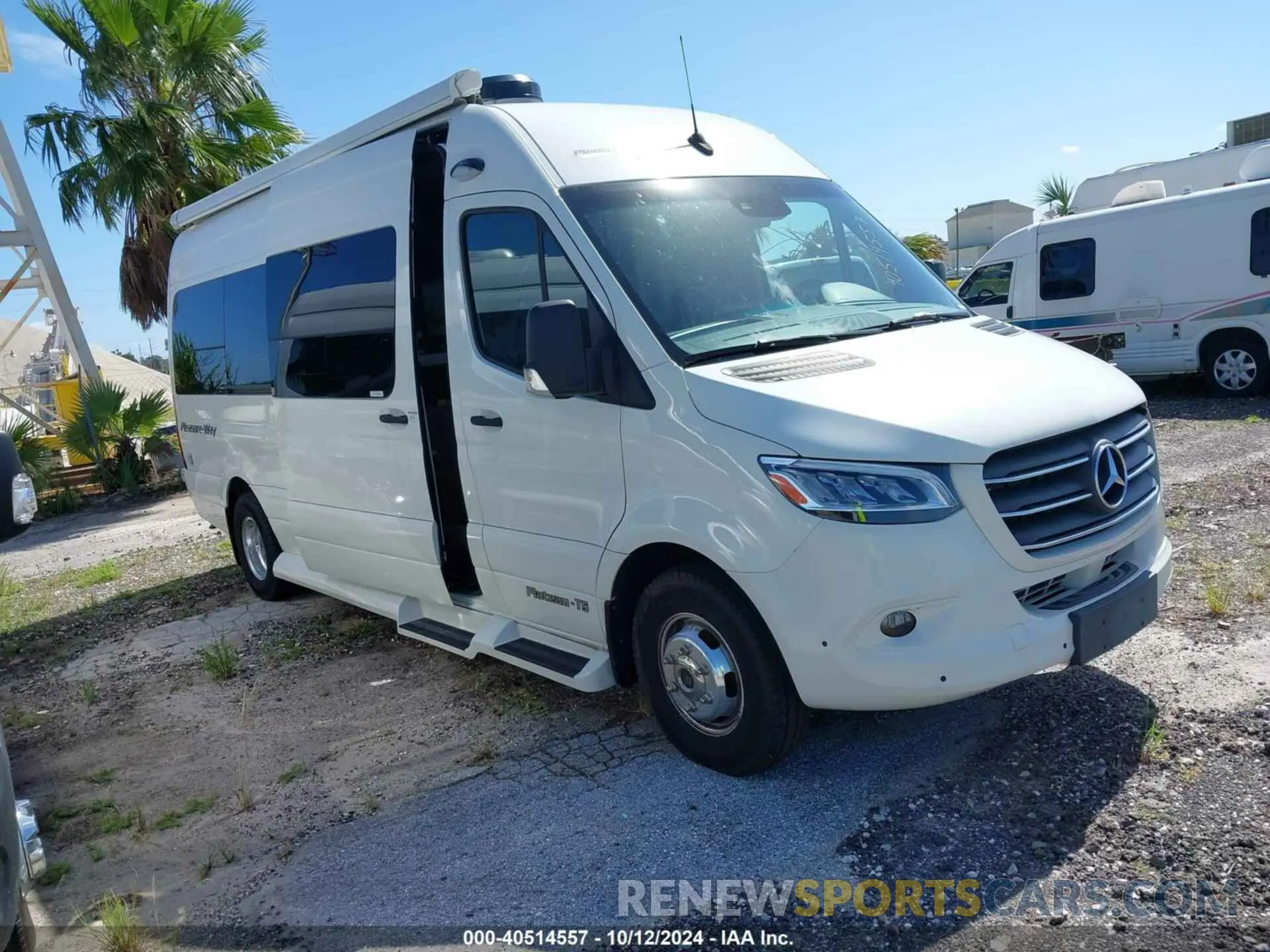 1 Photograph of a damaged car W1X8EC3Y5LP242656 MERCEDES-BENZ SPRINTER 3500XD 2020