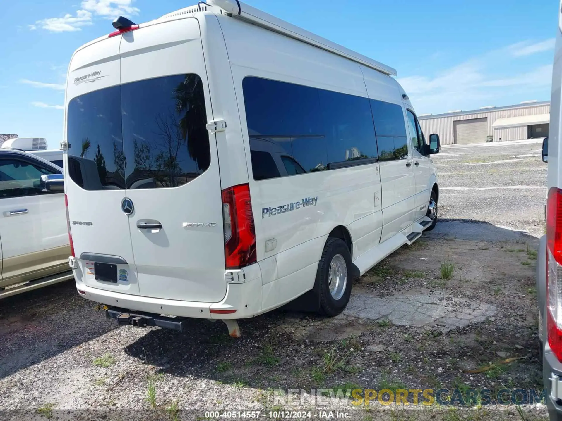 4 Photograph of a damaged car W1X8EC3Y5LP242656 MERCEDES-BENZ SPRINTER 3500XD 2020