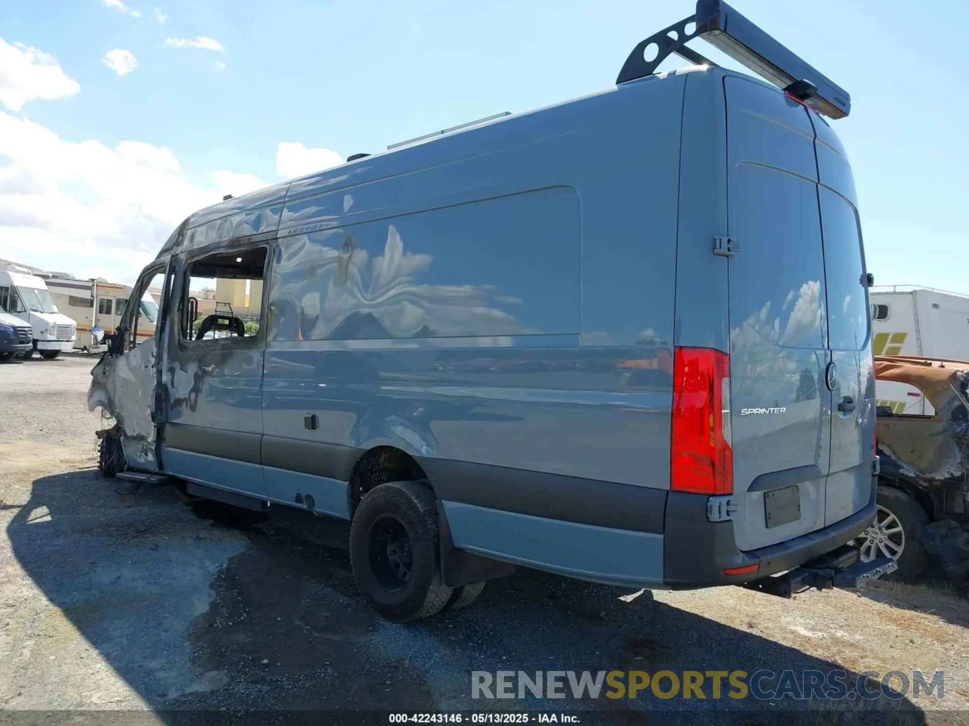 4 Photograph of a damaged car W1Y8ED6Y0NT101887 MERCEDES-BENZ SPRINTER 3500XD 2022