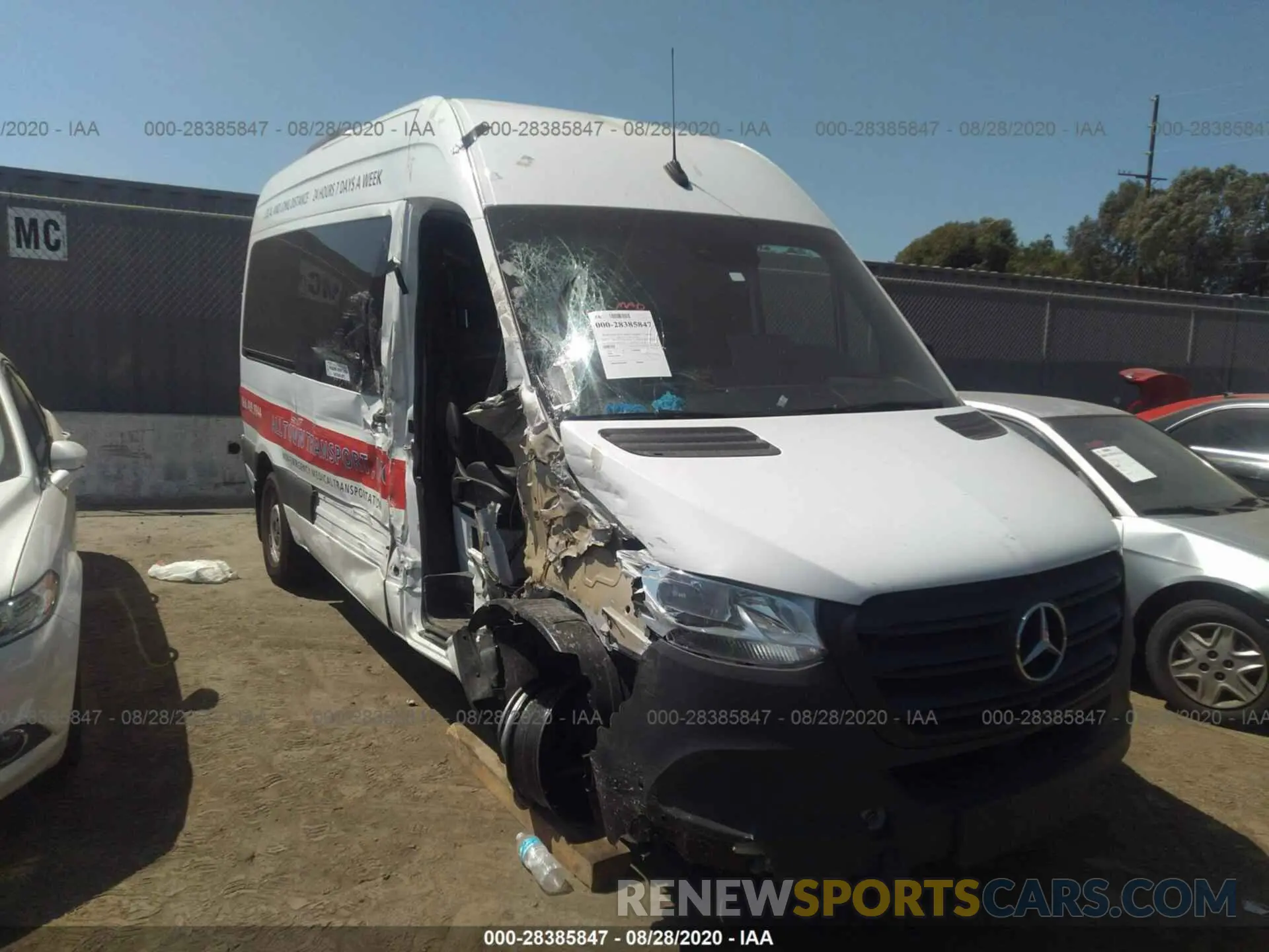 1 Фотография поврежденного автомобиля WDZPF0CD7KP130539 MERCEDES-BENZ SPRINTER PASSENGER VAN 2019