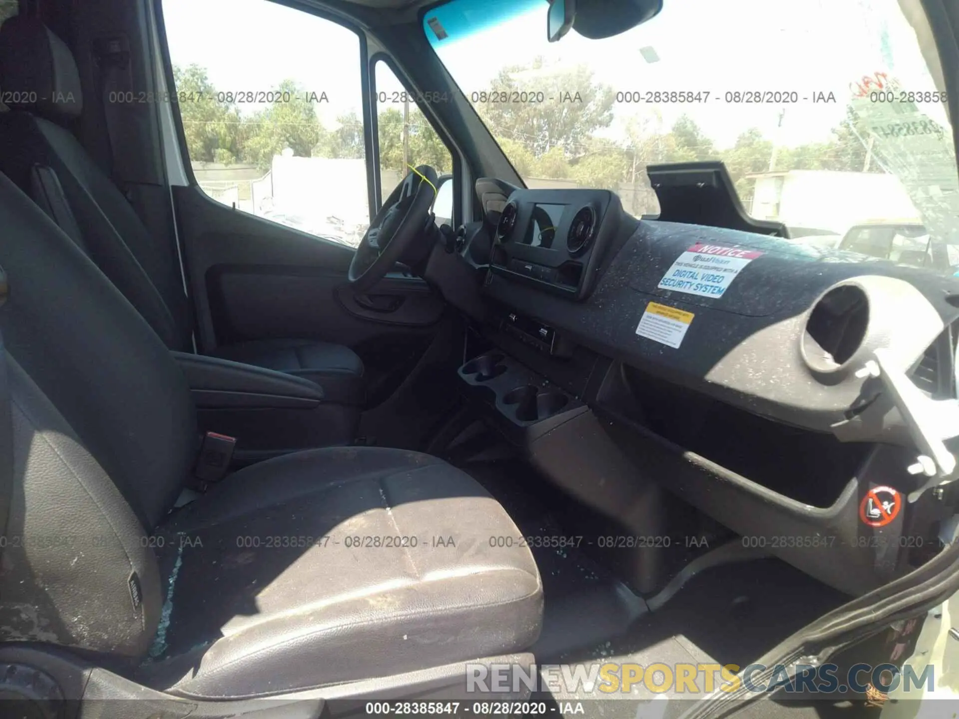 5 Фотография поврежденного автомобиля WDZPF0CD7KP130539 MERCEDES-BENZ SPRINTER PASSENGER VAN 2019